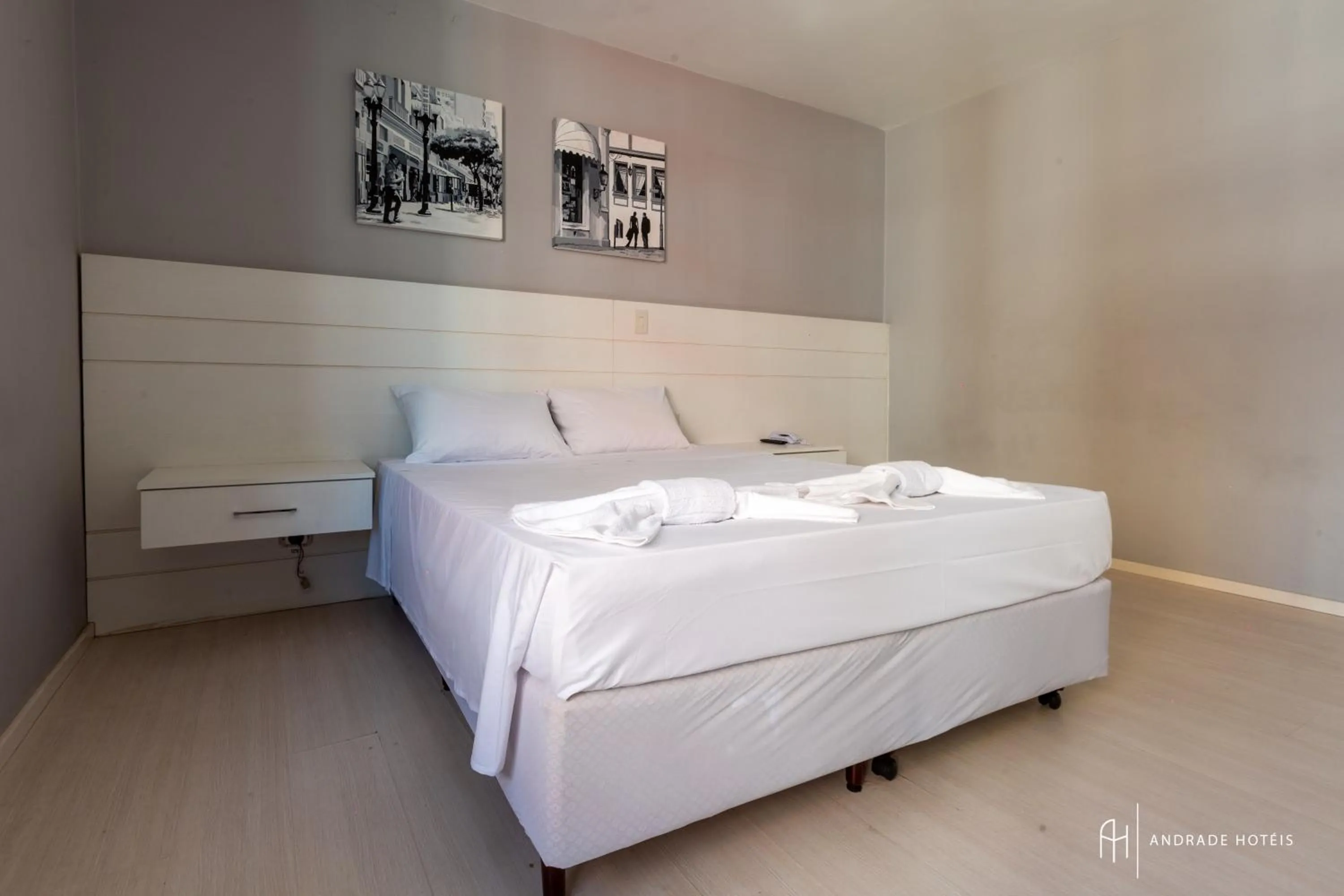 Bedroom, Bed in Rede Andrade San Martin