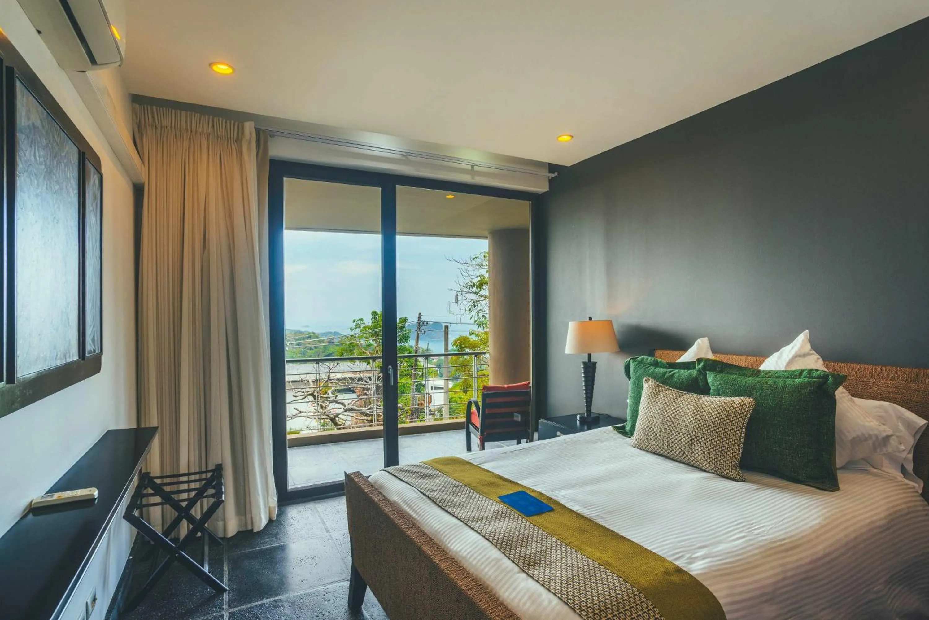 Bed in Los Altos Resort