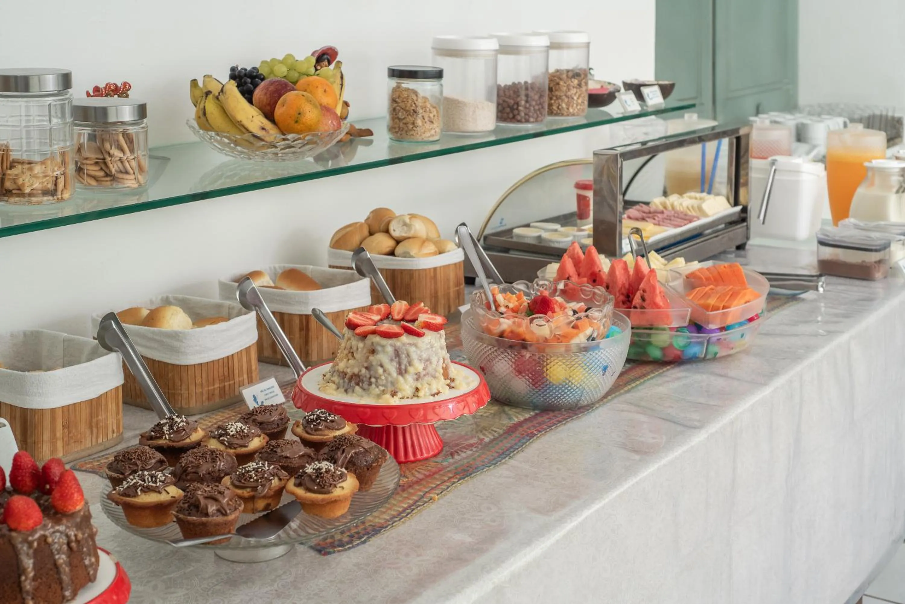 Breakfast in Hotel Pousada Da Sereia