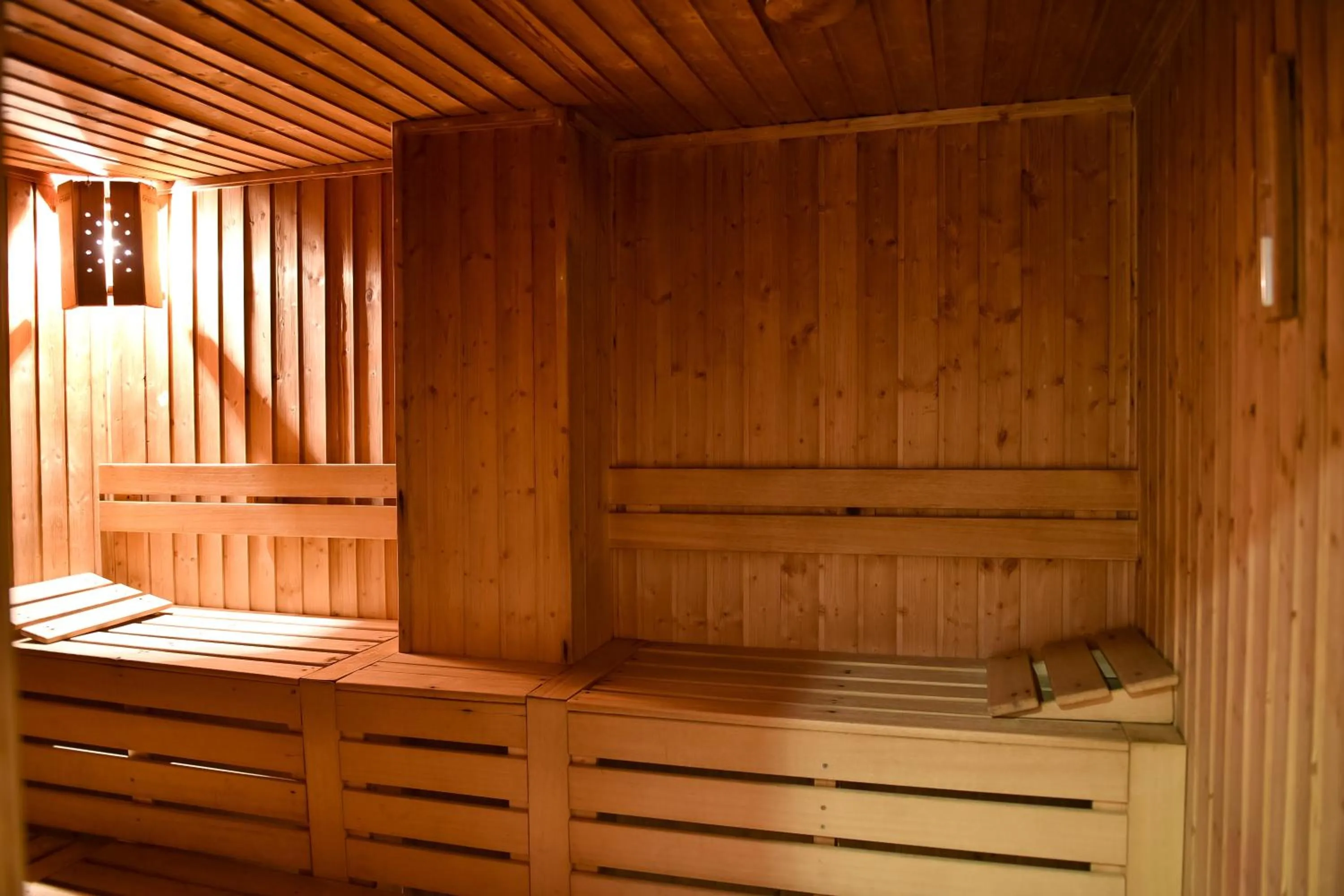 Sauna in Hotel Bojur & Bojurland Apartment Complex