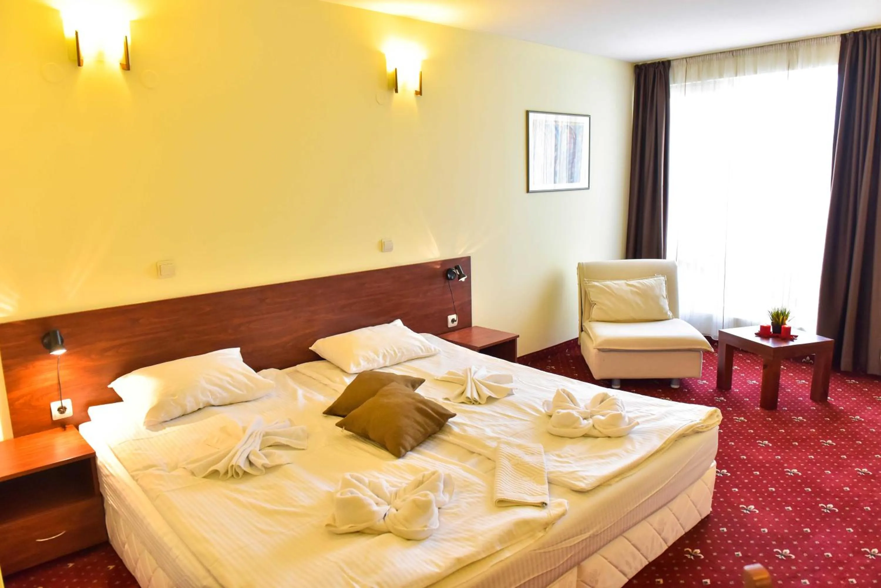 Photo of the whole room, Bed in Hotel Bojur & Bojurland Apartment Complex