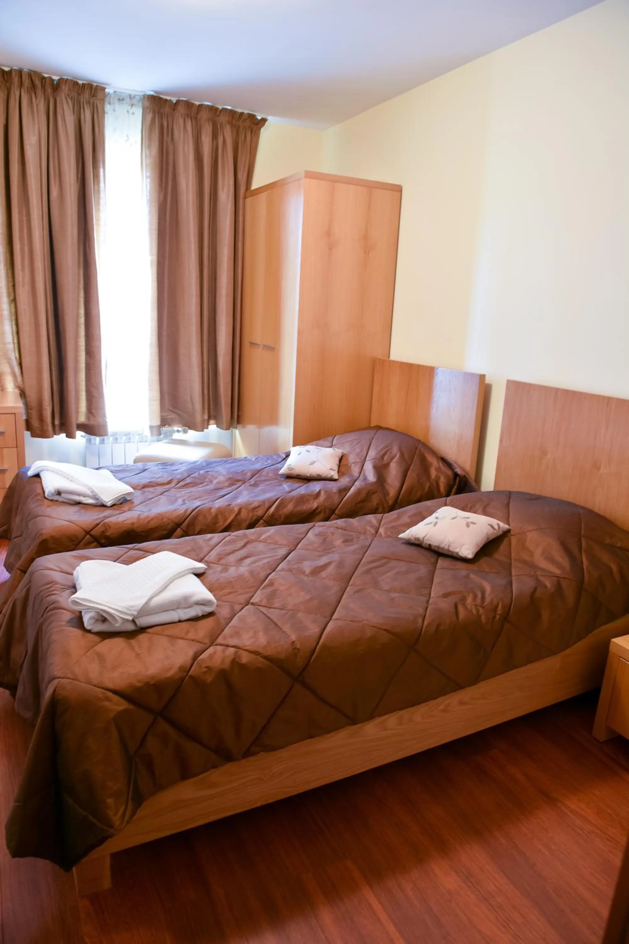 Day, Bed in Hotel Bojur & Bojurland Apartment Complex