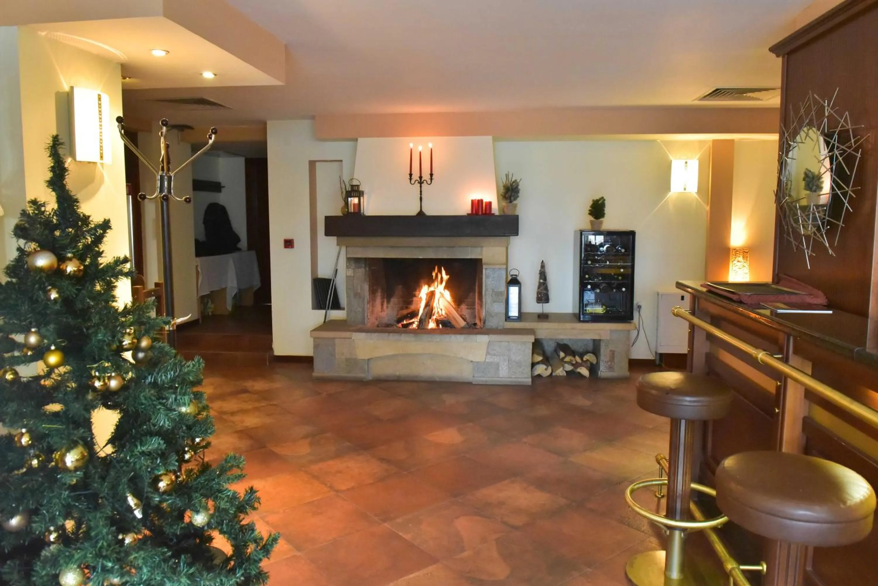 flat iron in Hotel Bojur & Bojurland Apartment Complex