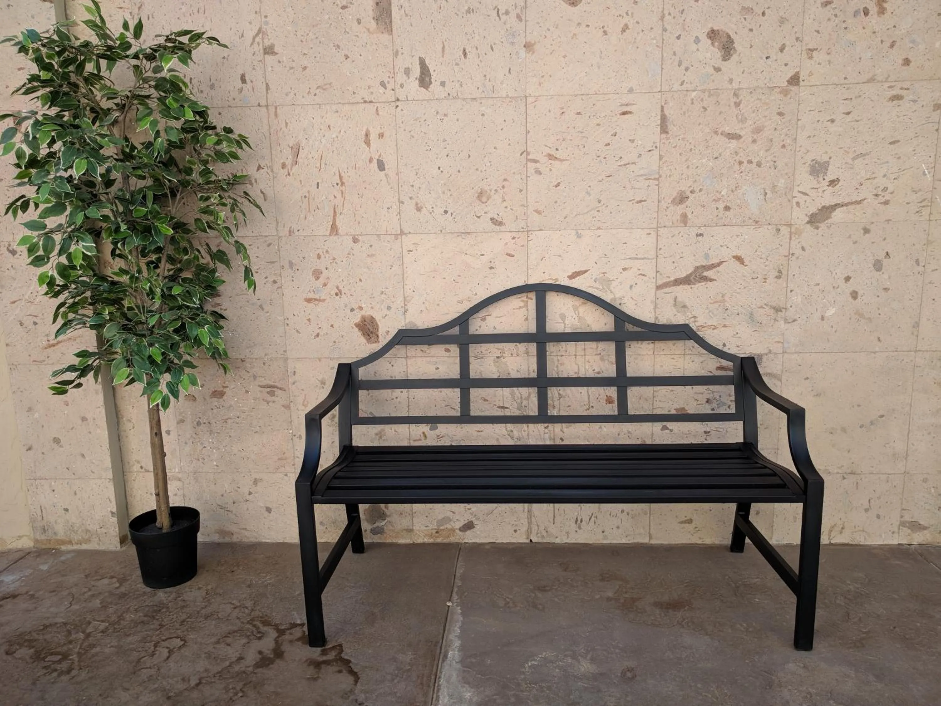 California Comfort & Suites