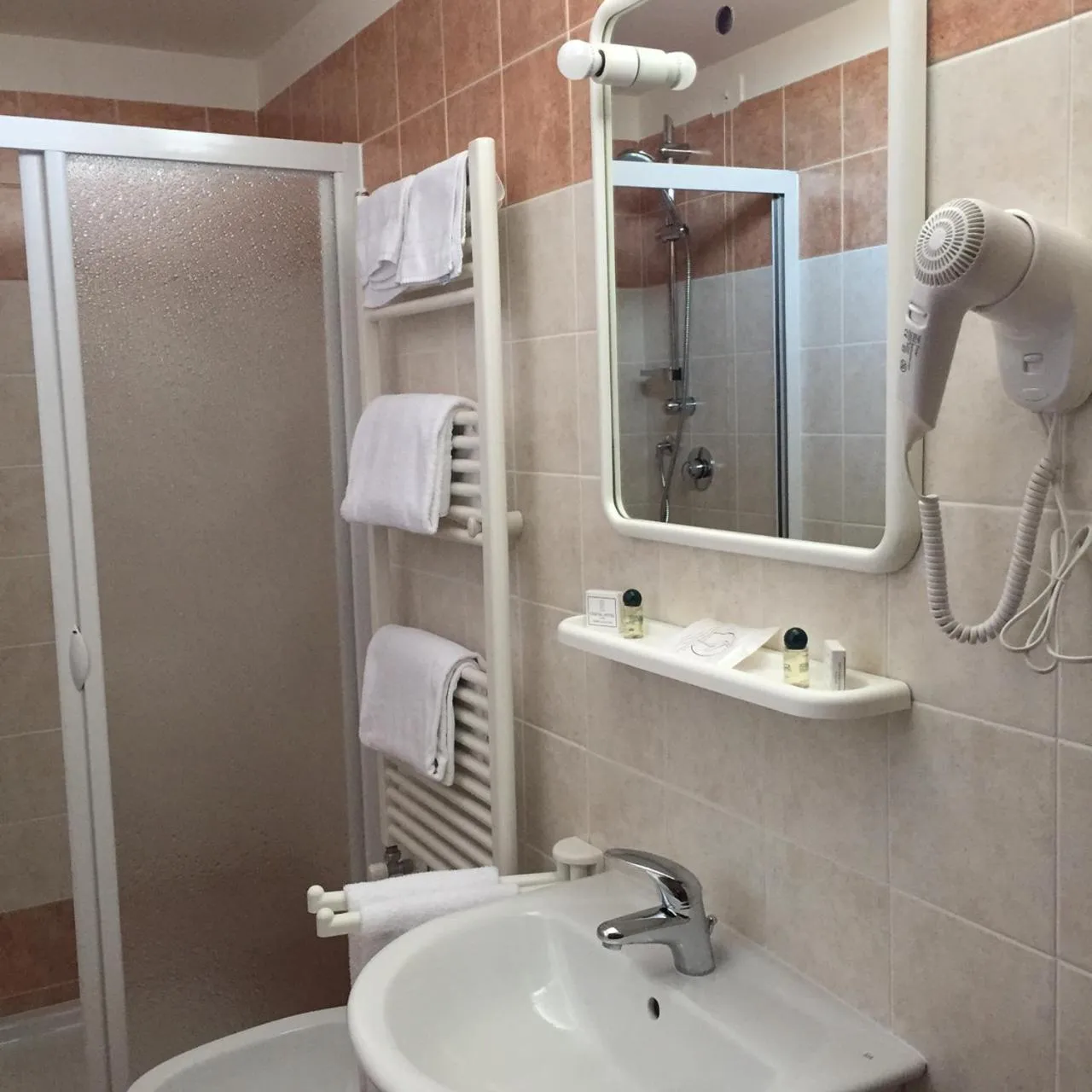 Bathroom in Cristal Hotel