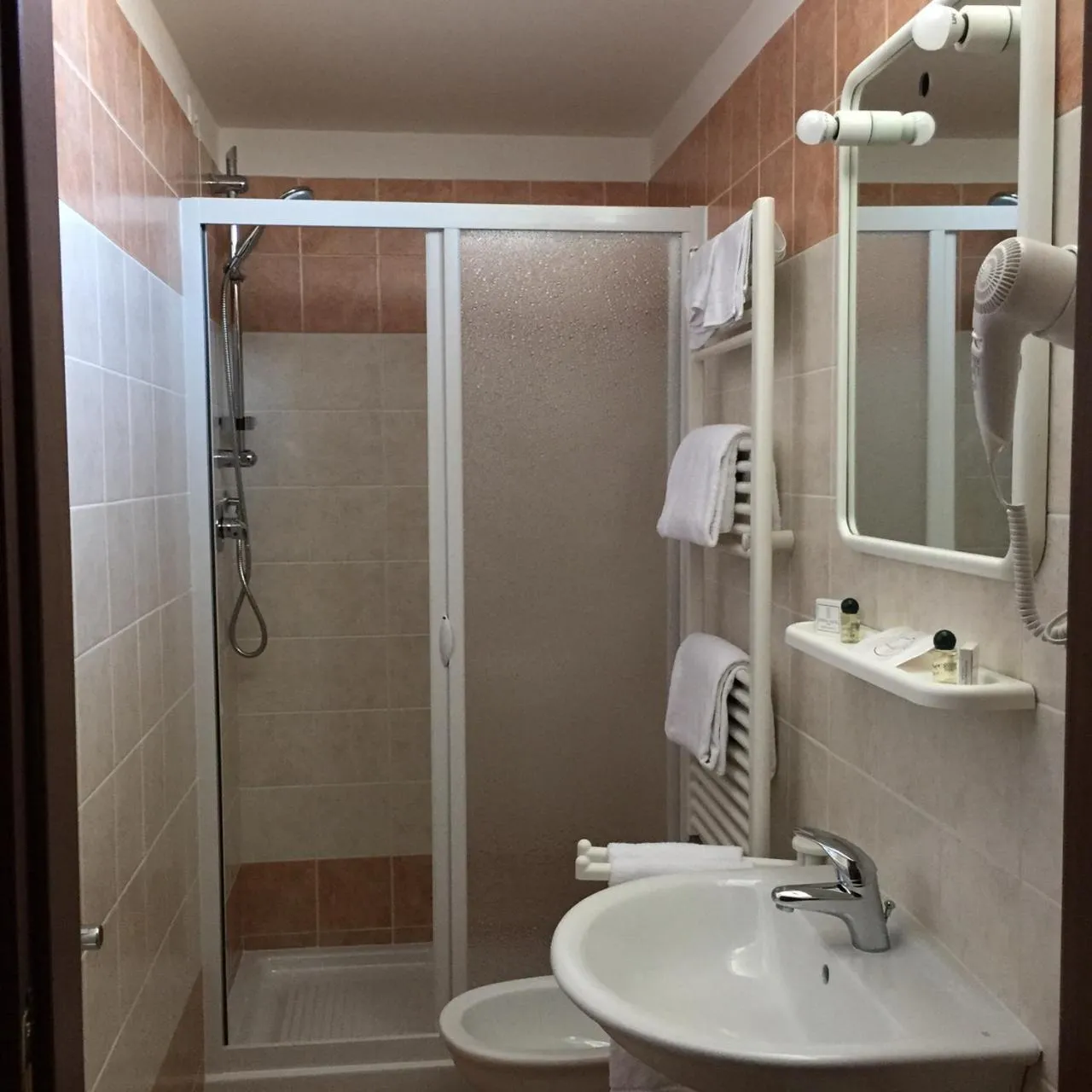 Bathroom in Cristal Hotel