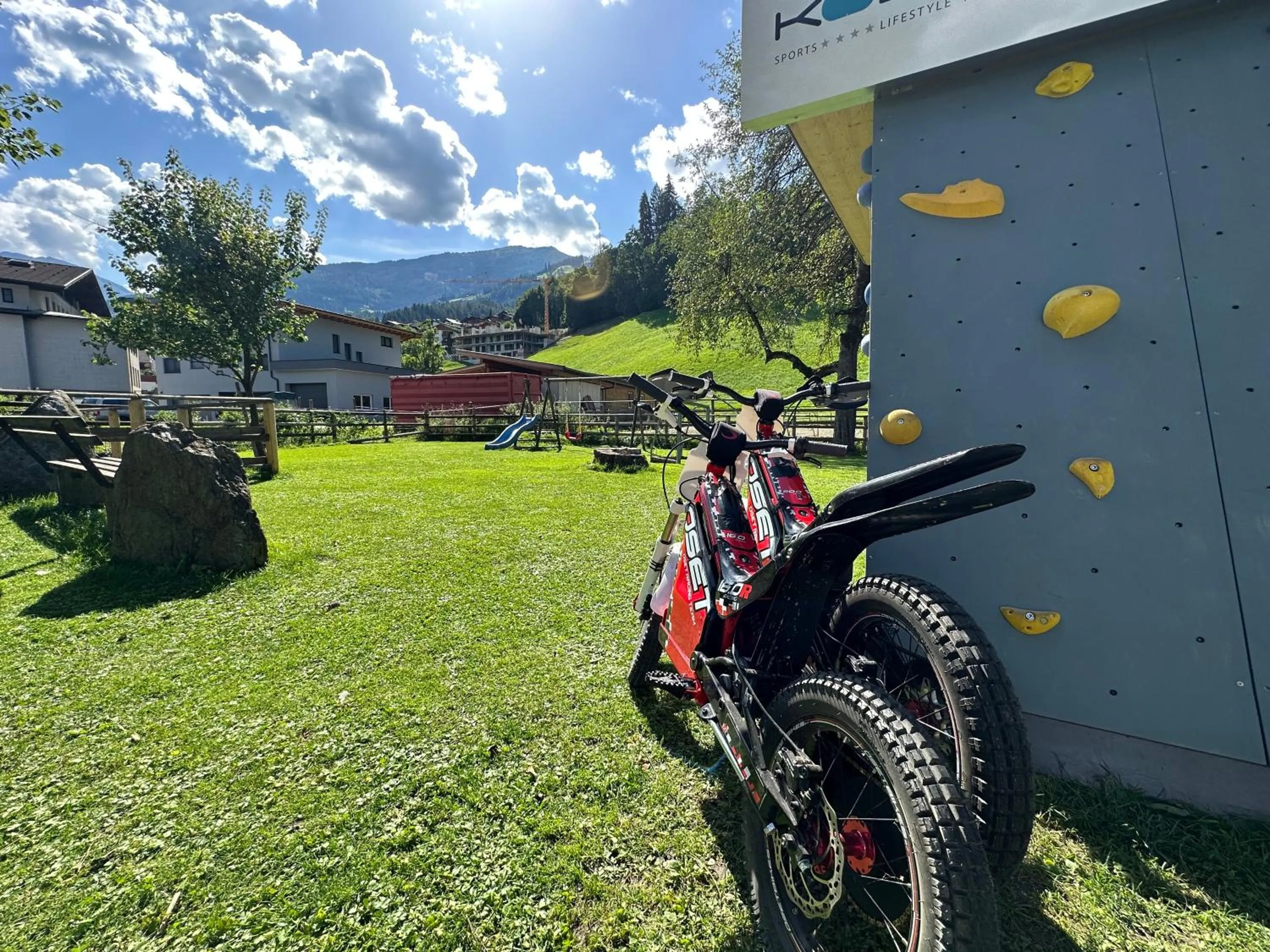 Garden in KOSIS Sports Lifestyle Hotel