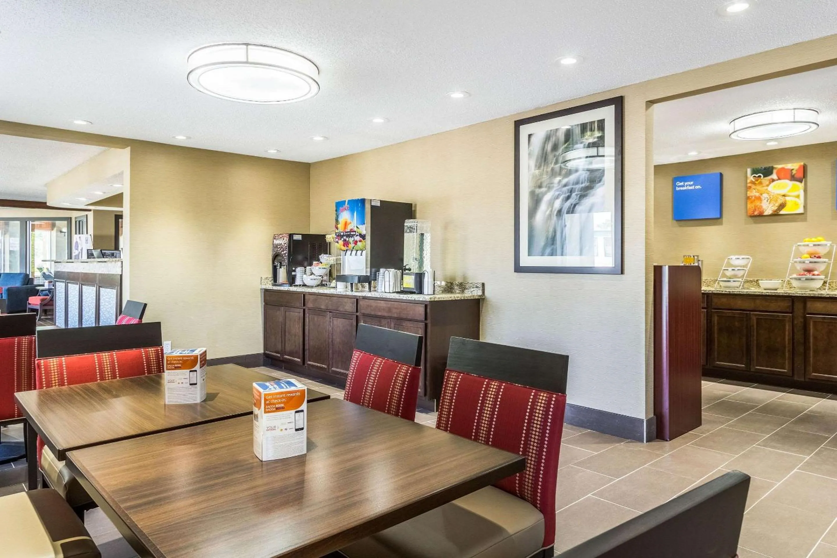 Restaurant/places to eat in Comfort Inn Norwalk - Sandusky