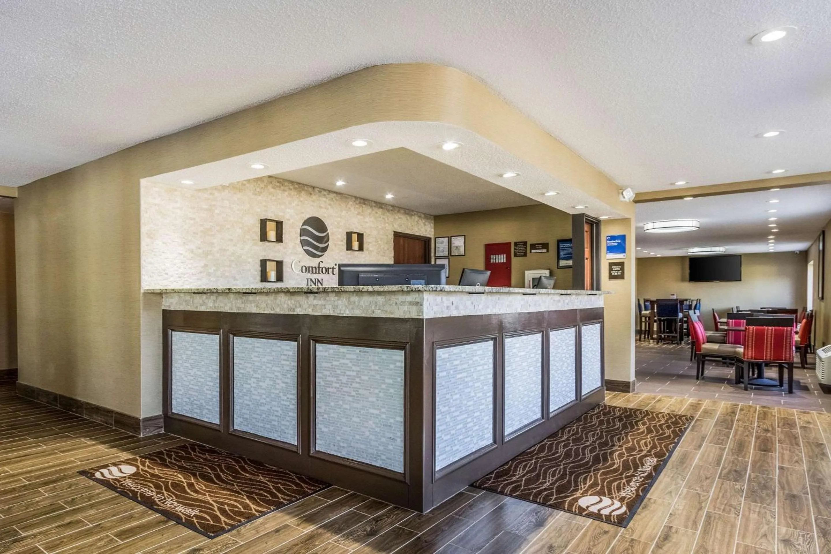 Lobby or reception in Comfort Inn Norwalk - Sandusky