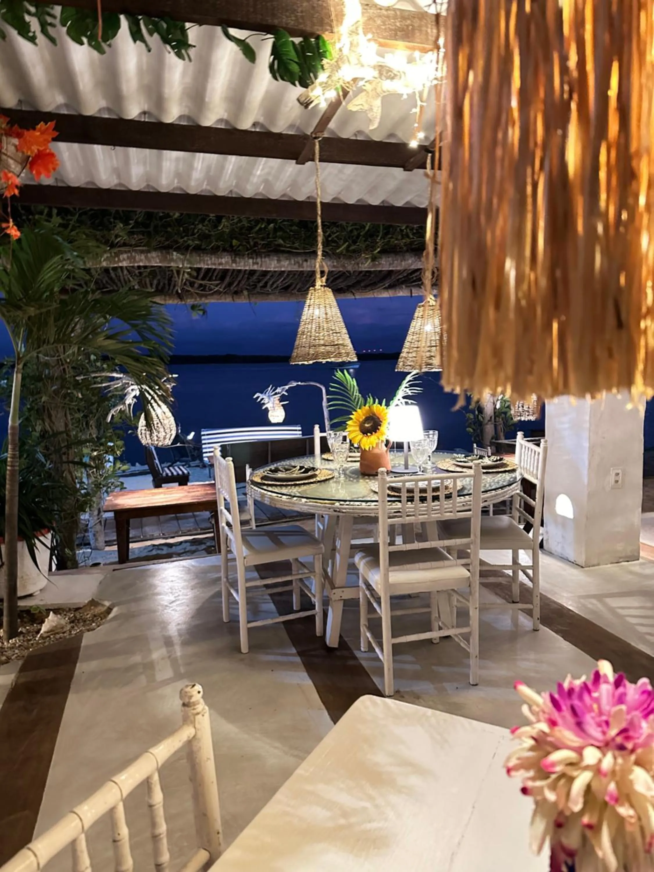 Restaurant/places to eat in Pousada Oásis