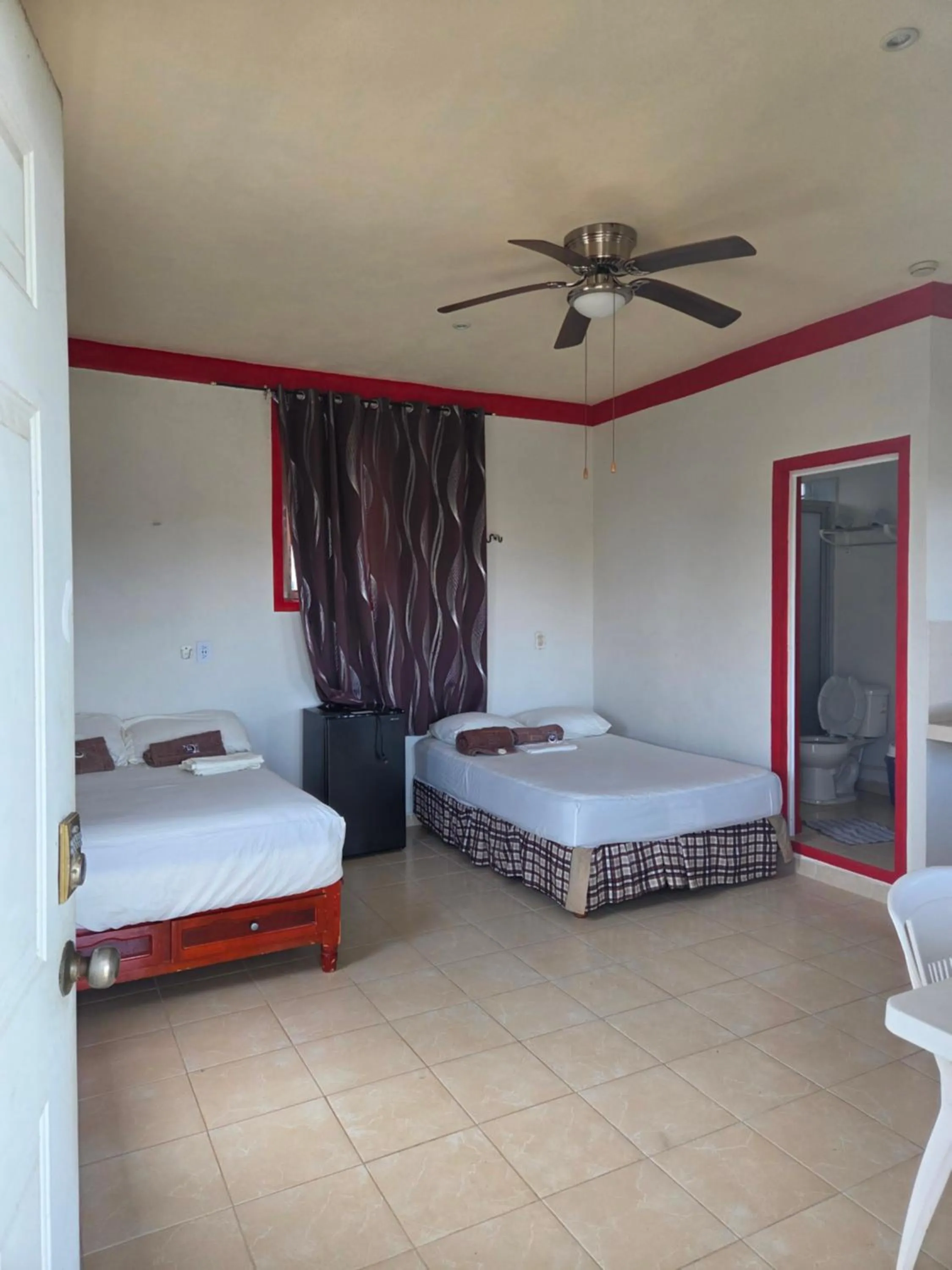 Photo of the whole room, Bed in El Padrino