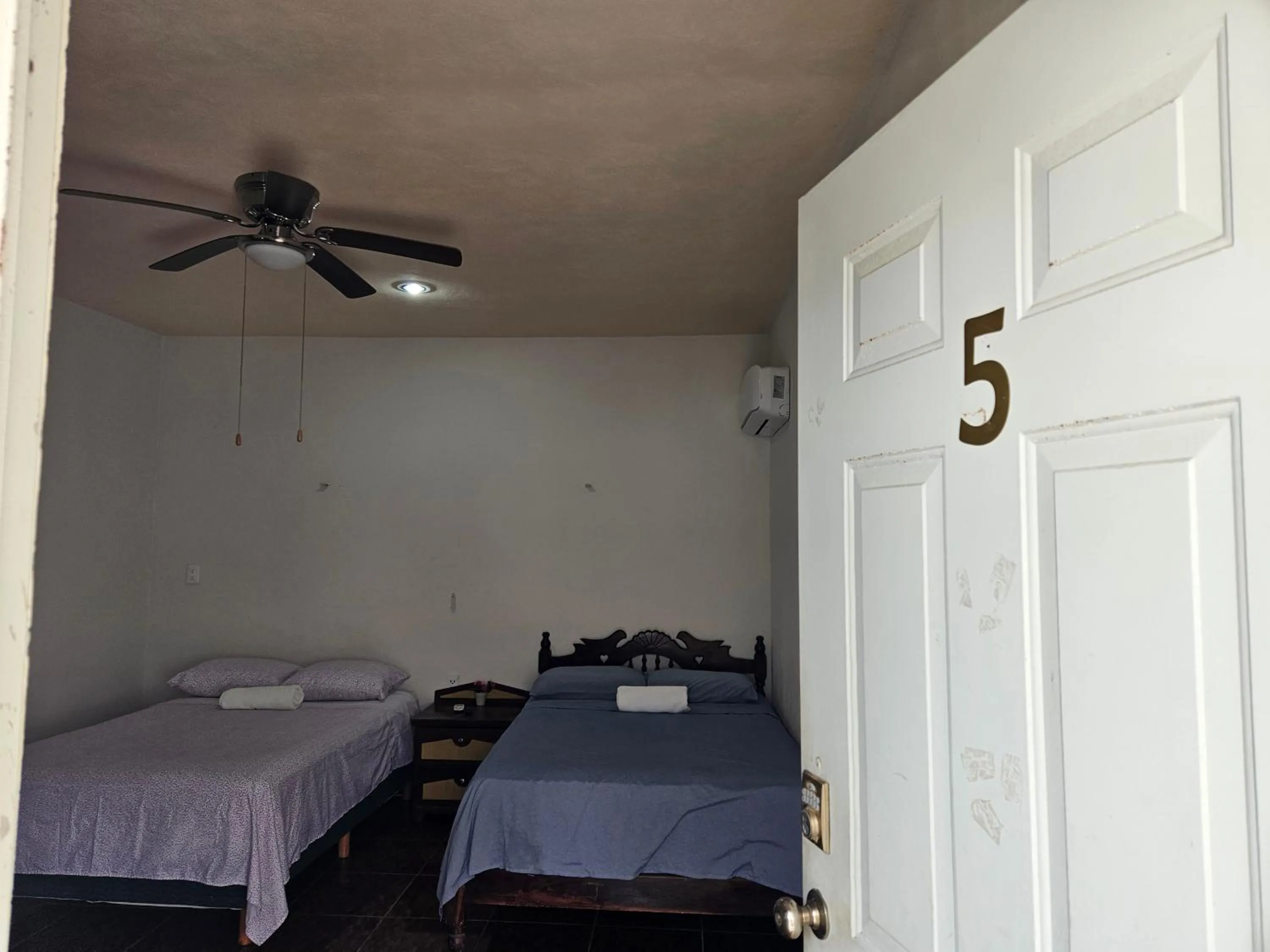 Photo of the whole room, Bed in El Padrino