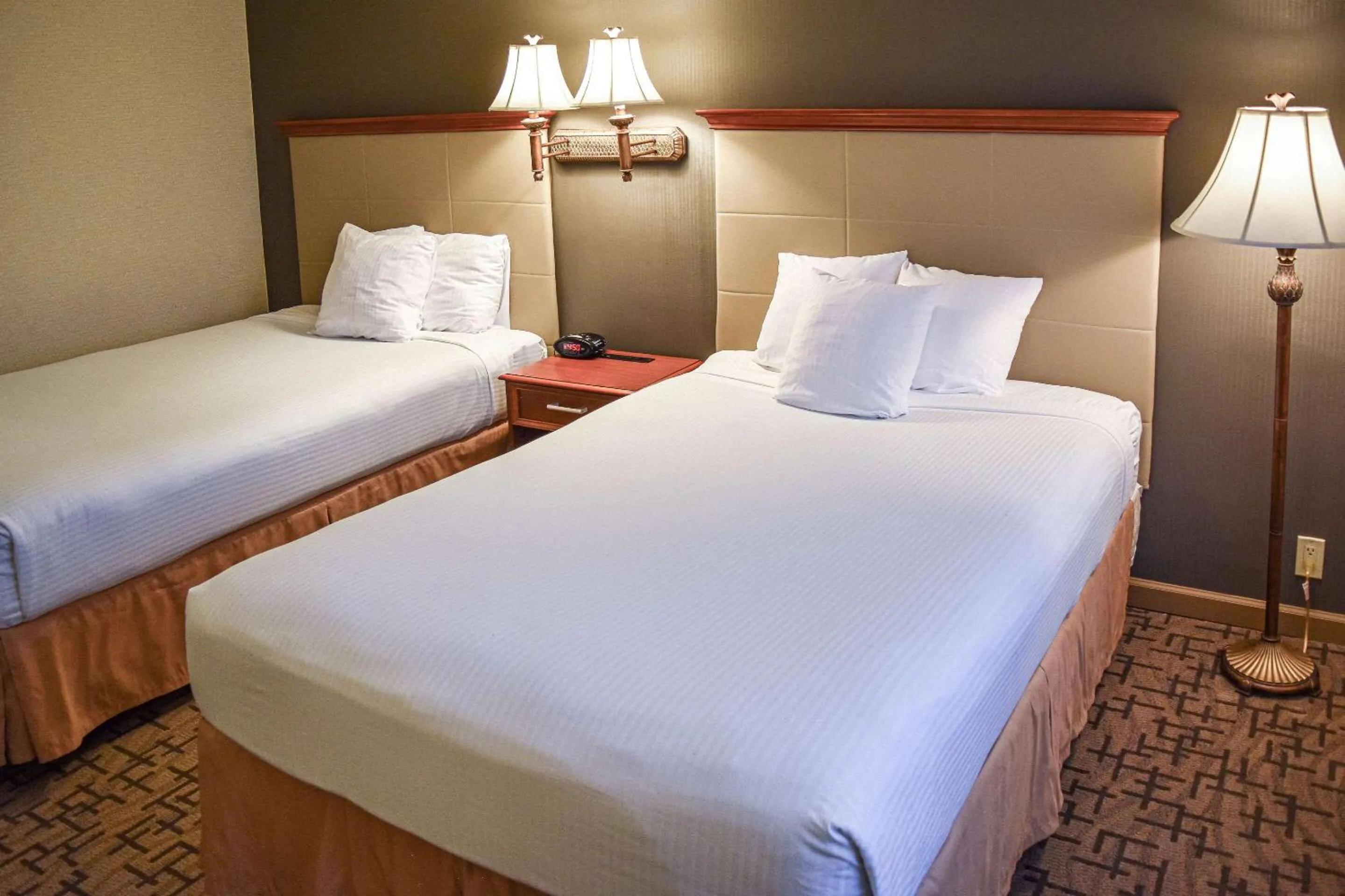 Bedroom in Comfort Inn & Suites Downtown Tacoma