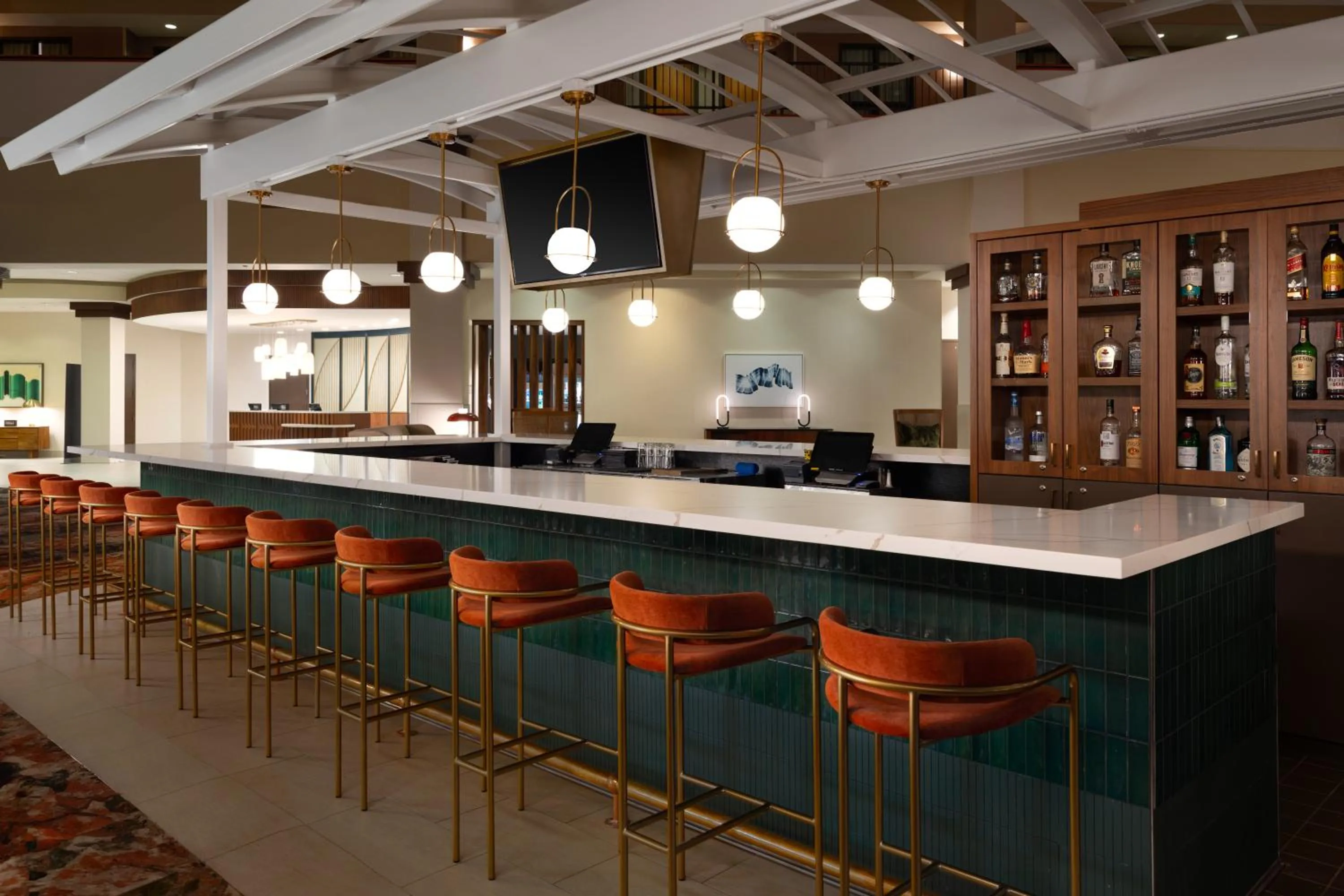 Lounge or bar in Embassy Suites North Charleston Airport Hotel Convention