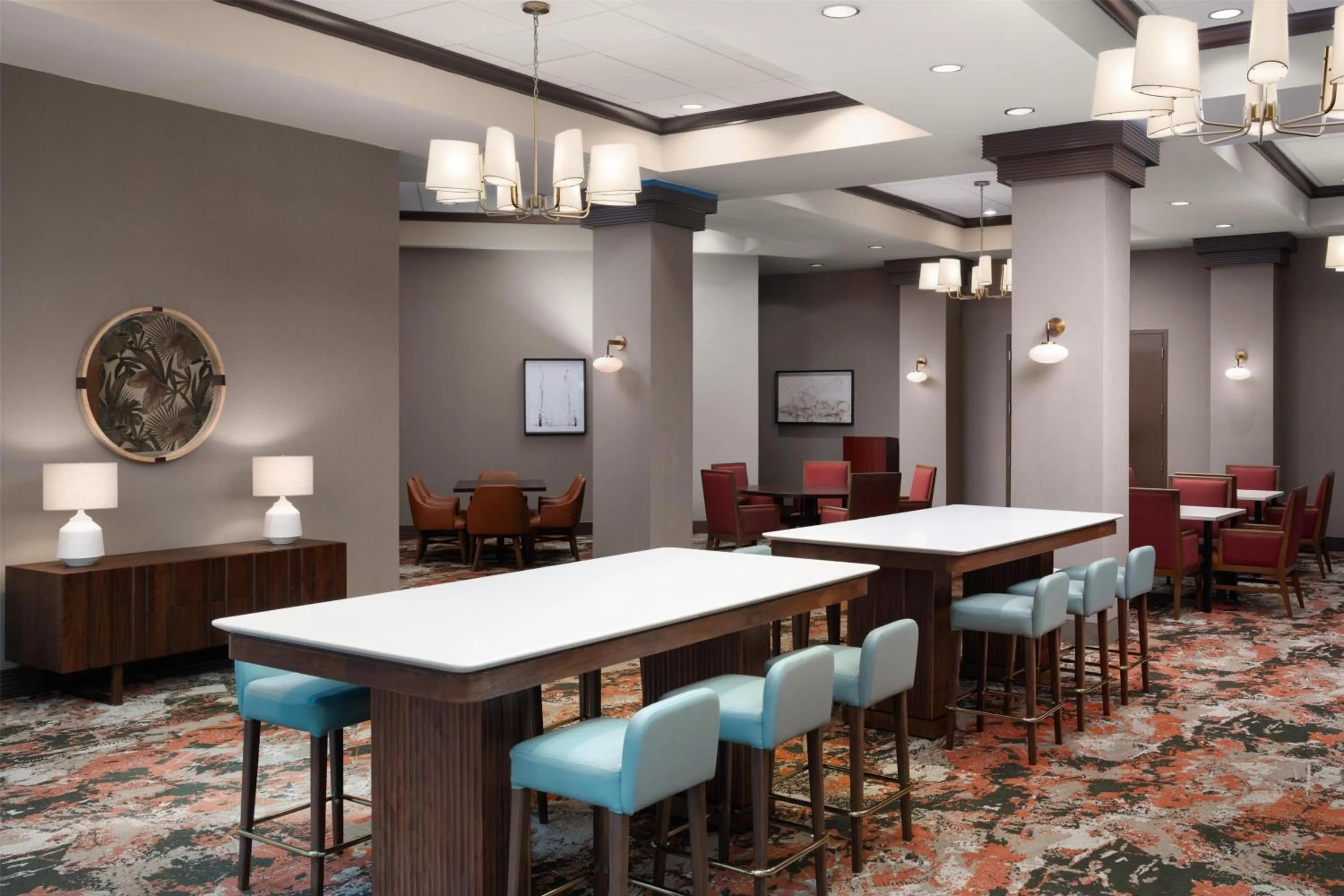 Restaurant/places to eat in Embassy Suites North Charleston Airport Hotel Convention