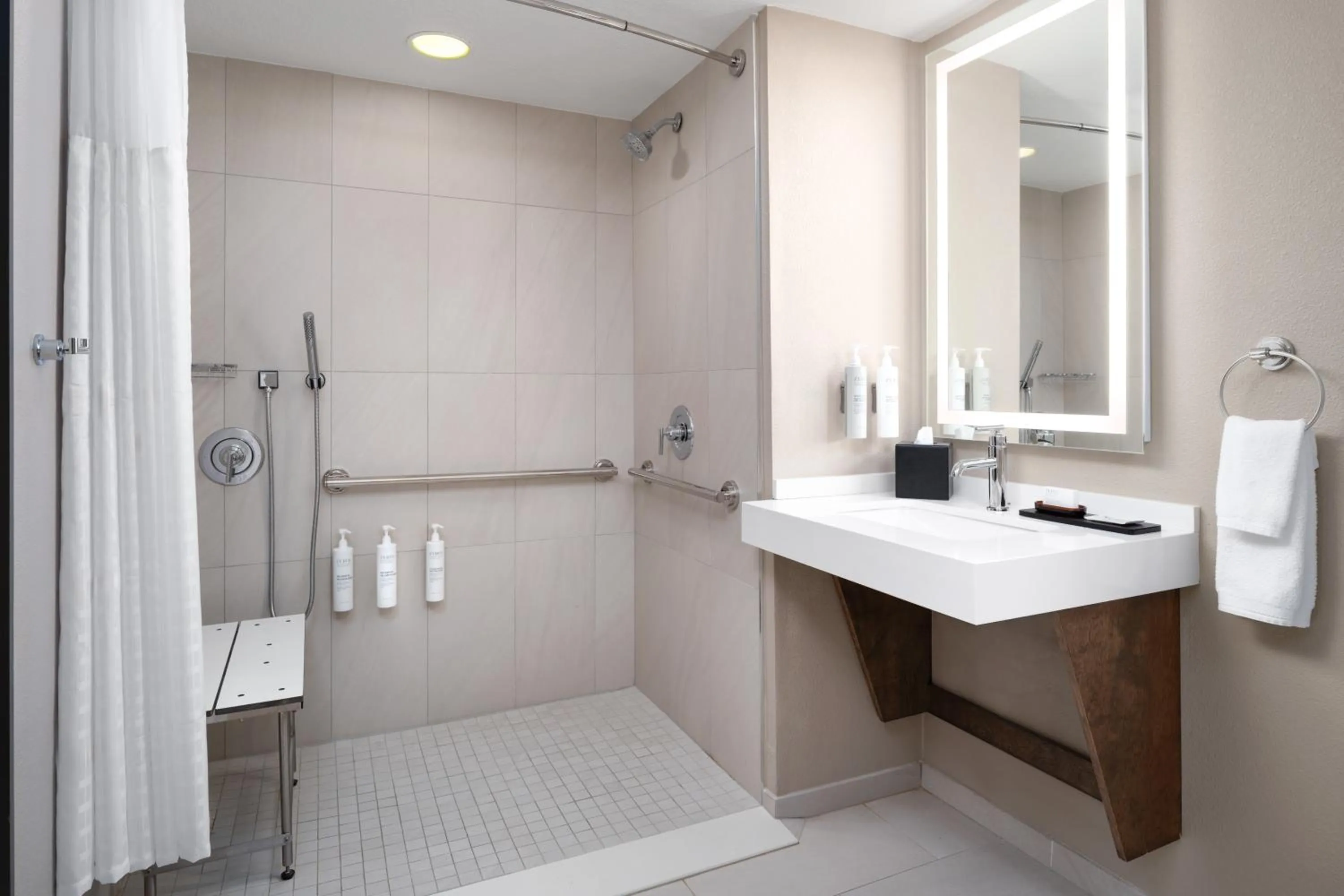 Bathroom in Embassy Suites North Charleston Airport Hotel Convention