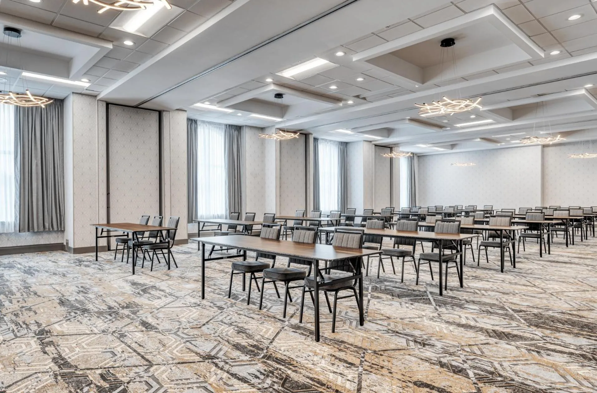 Meeting/conference room in Holiday Inn Express Federal Way - Seattle South by IHG