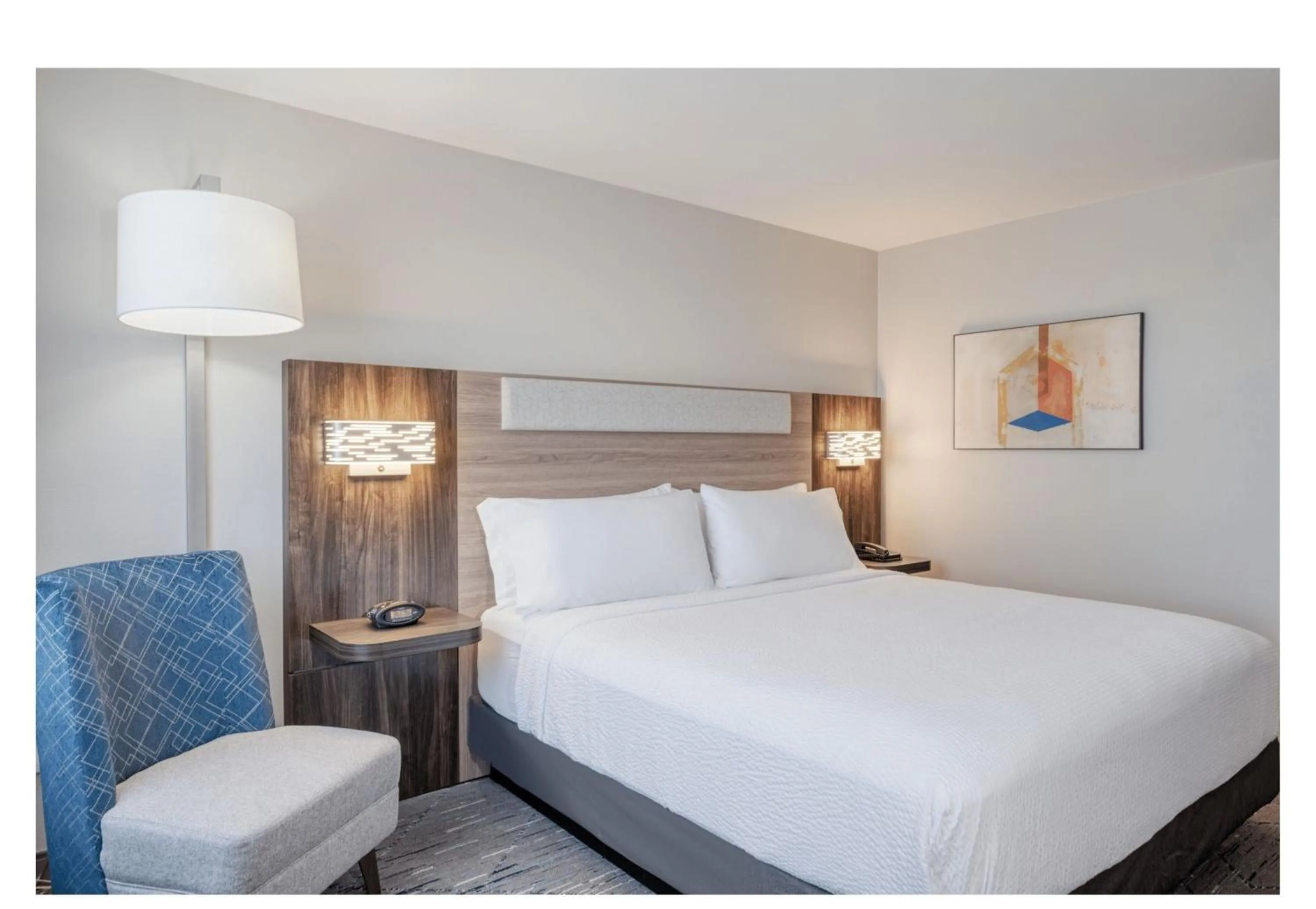 Photo of the whole room, Bed in Holiday Inn Express Federal Way - Seattle South by IHG