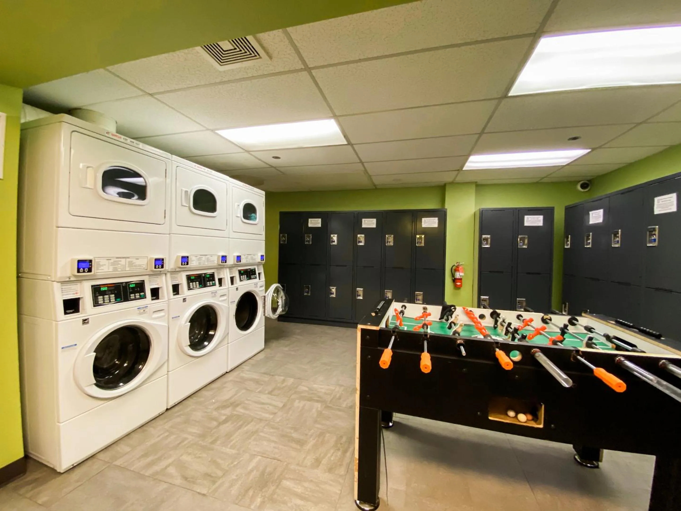 Area and facilities in American Hotel Hostel