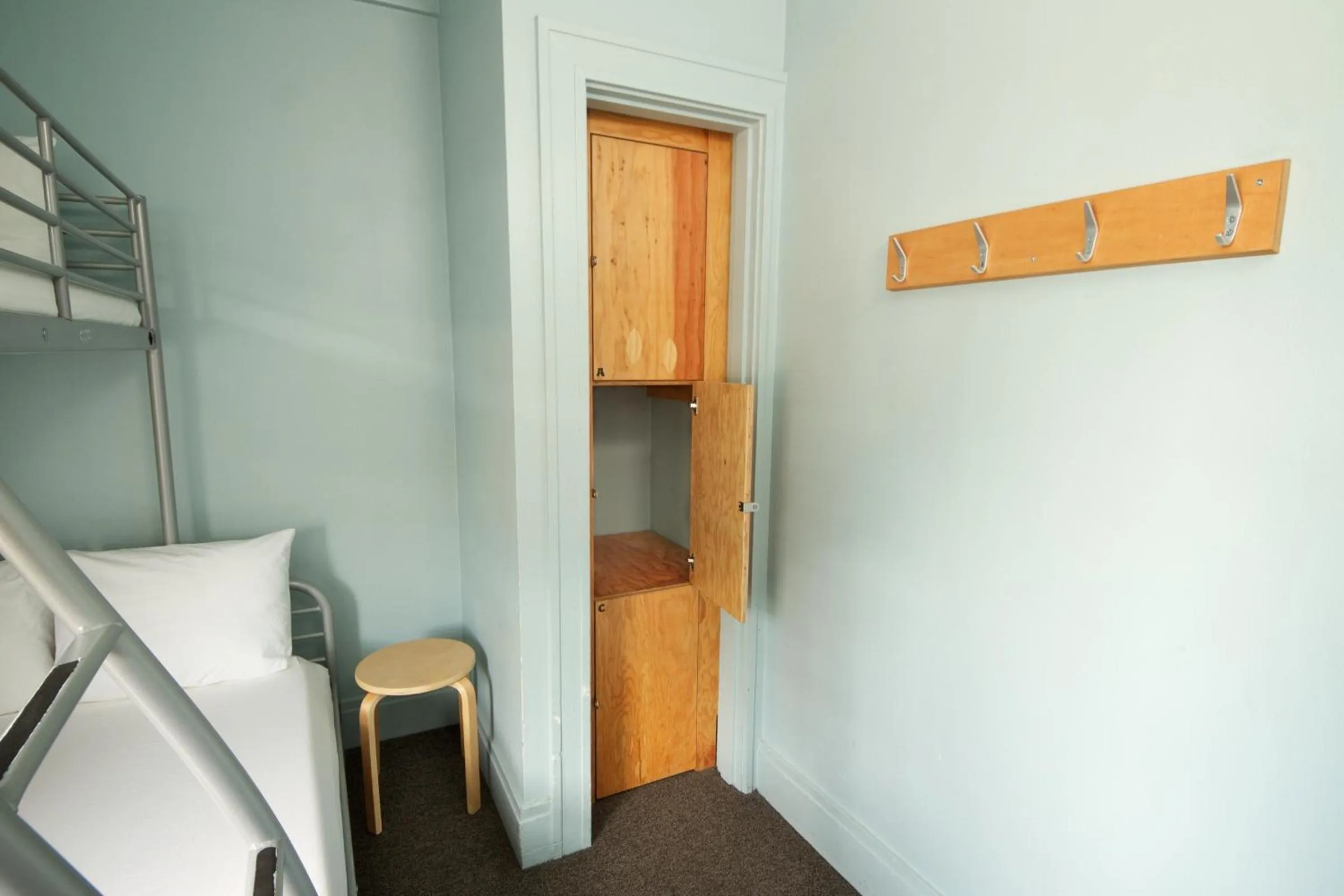 bunk bed, Bed in American Hotel Hostel