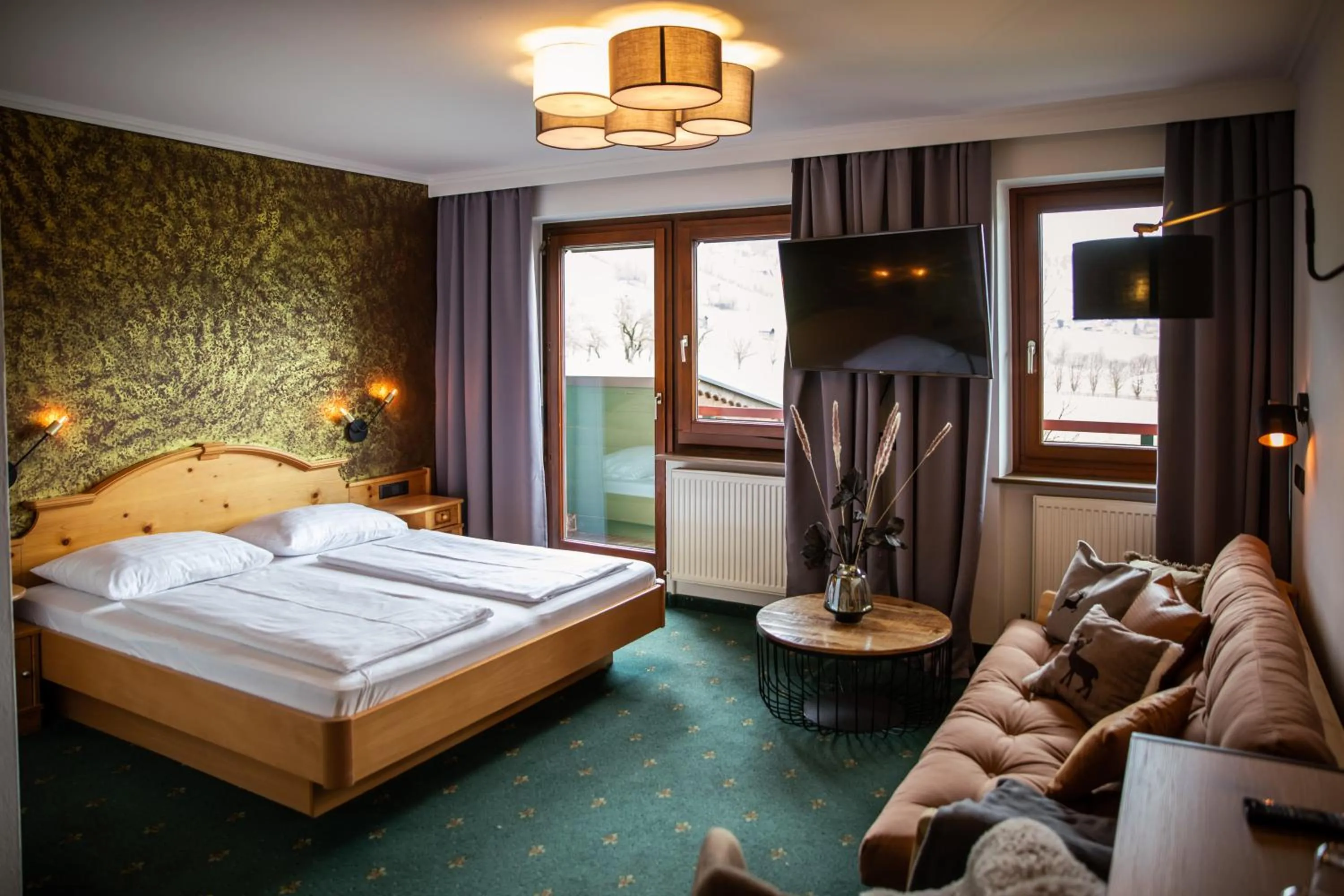 Photo of the whole room, Bed in Hotel Restaurant tauernhex