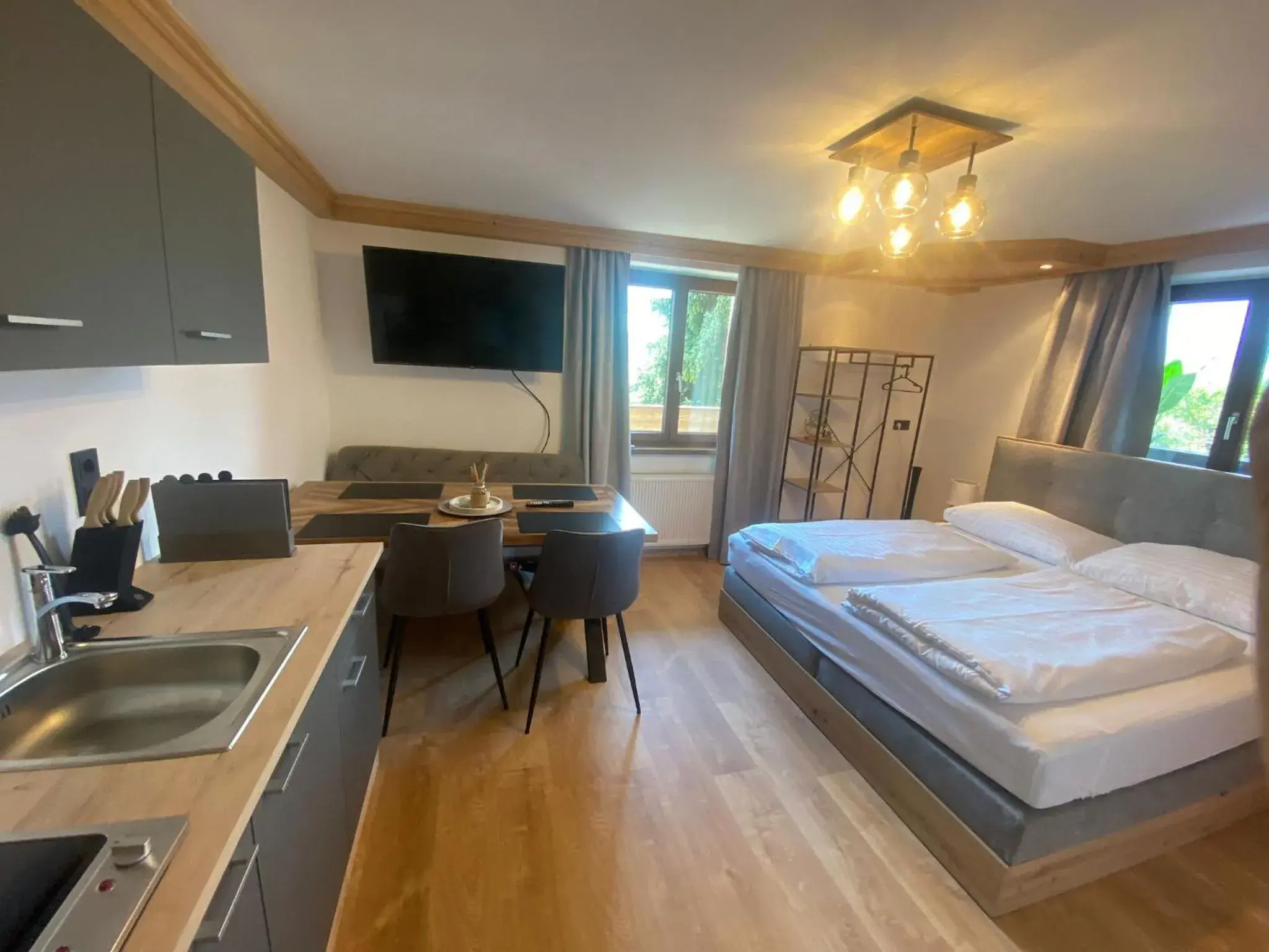 Two-Bedroom Deluxe Apartment in Hotel Restaurant tauernhex Two-Bedroom Deluxe Apartment in Hotel Restaurant tauernhex