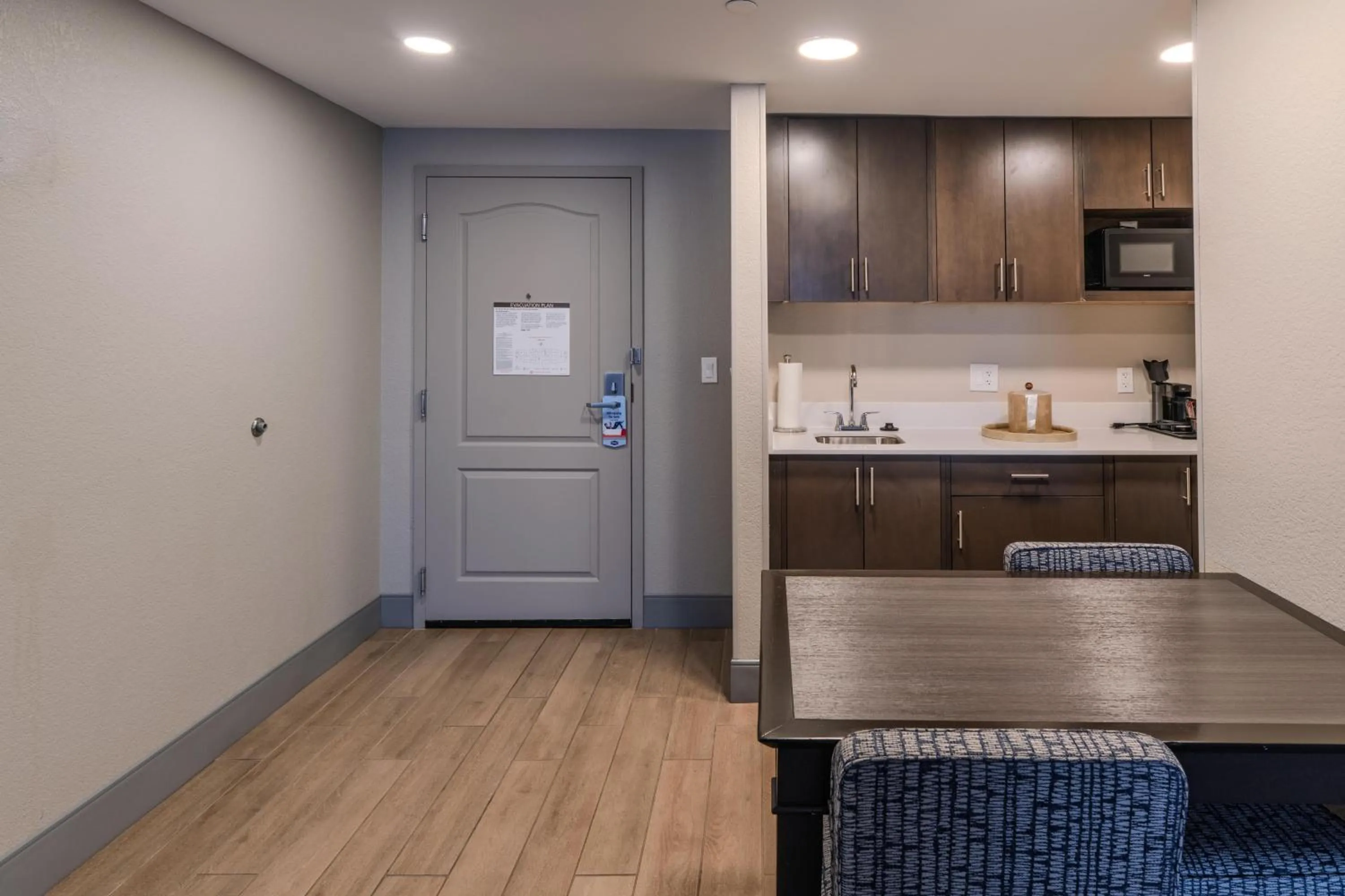 Kitchen or kitchenette in Hampton Inn & Suites-Florence Downtown