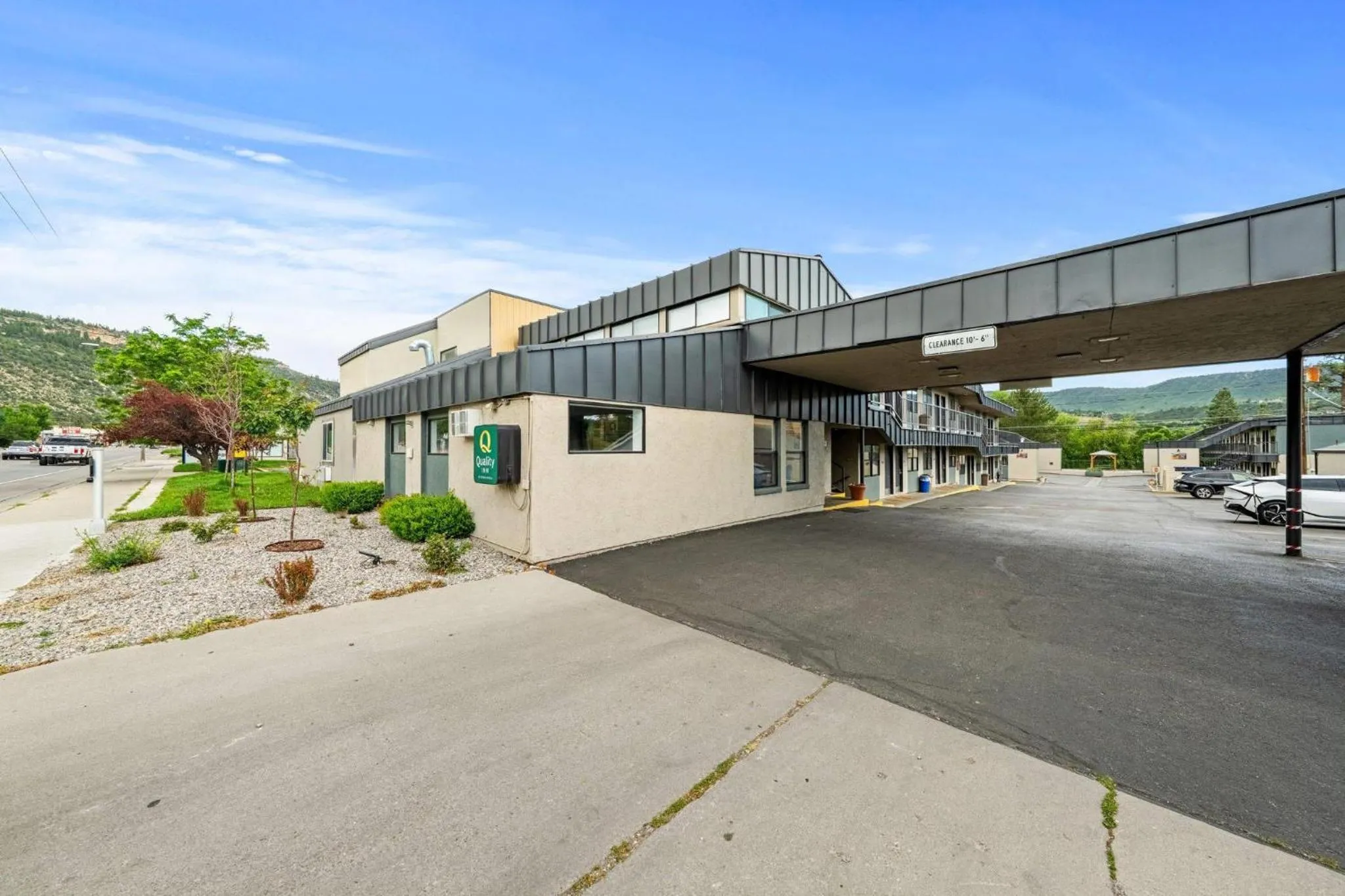 Property building in Quality Inn Durango