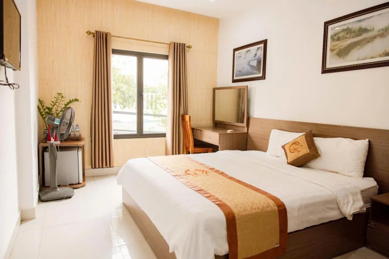 Bed in La Paloma Hotel Ninh Binh