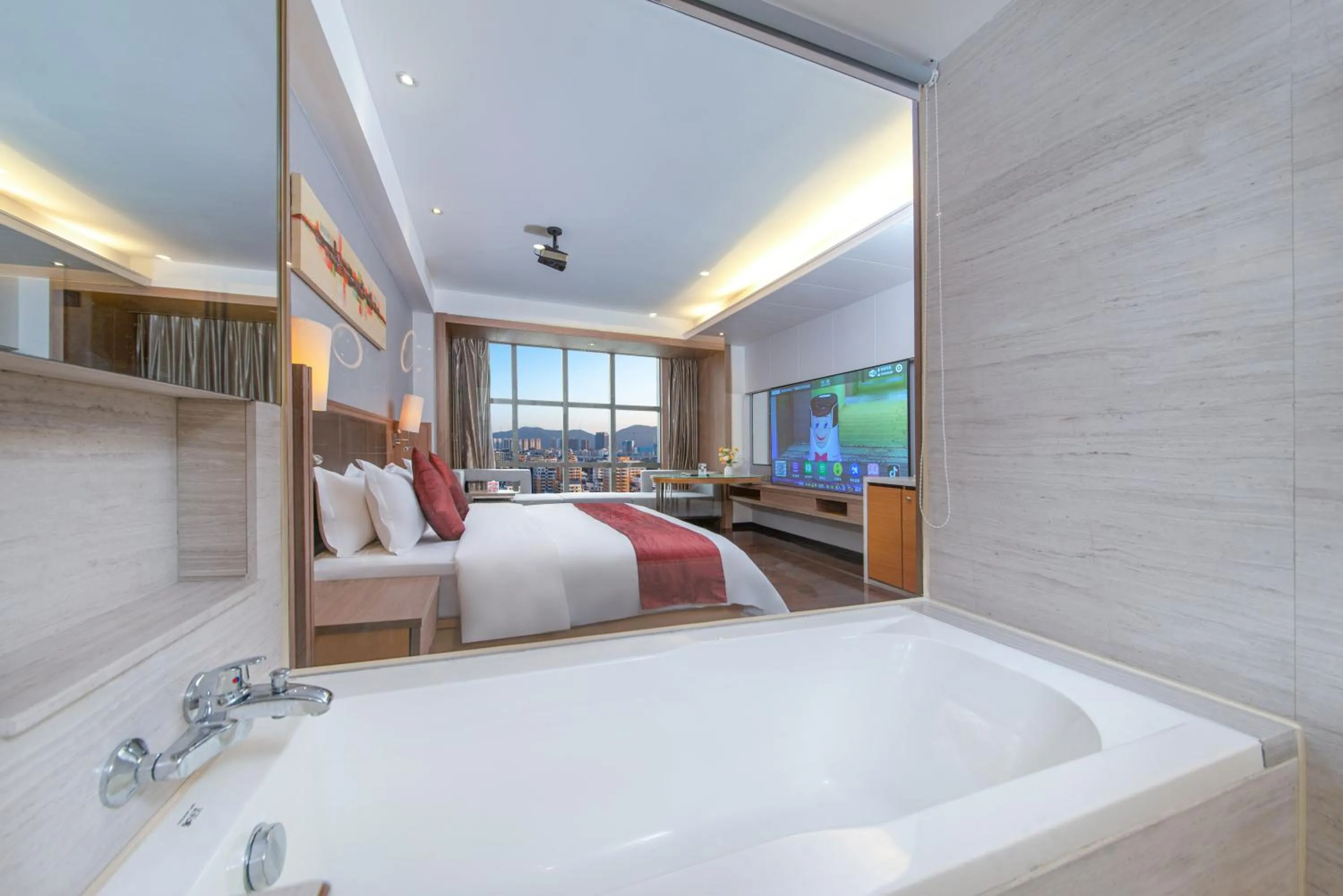 Bed in Shenzhen Ramada Plaza, North Railway Station