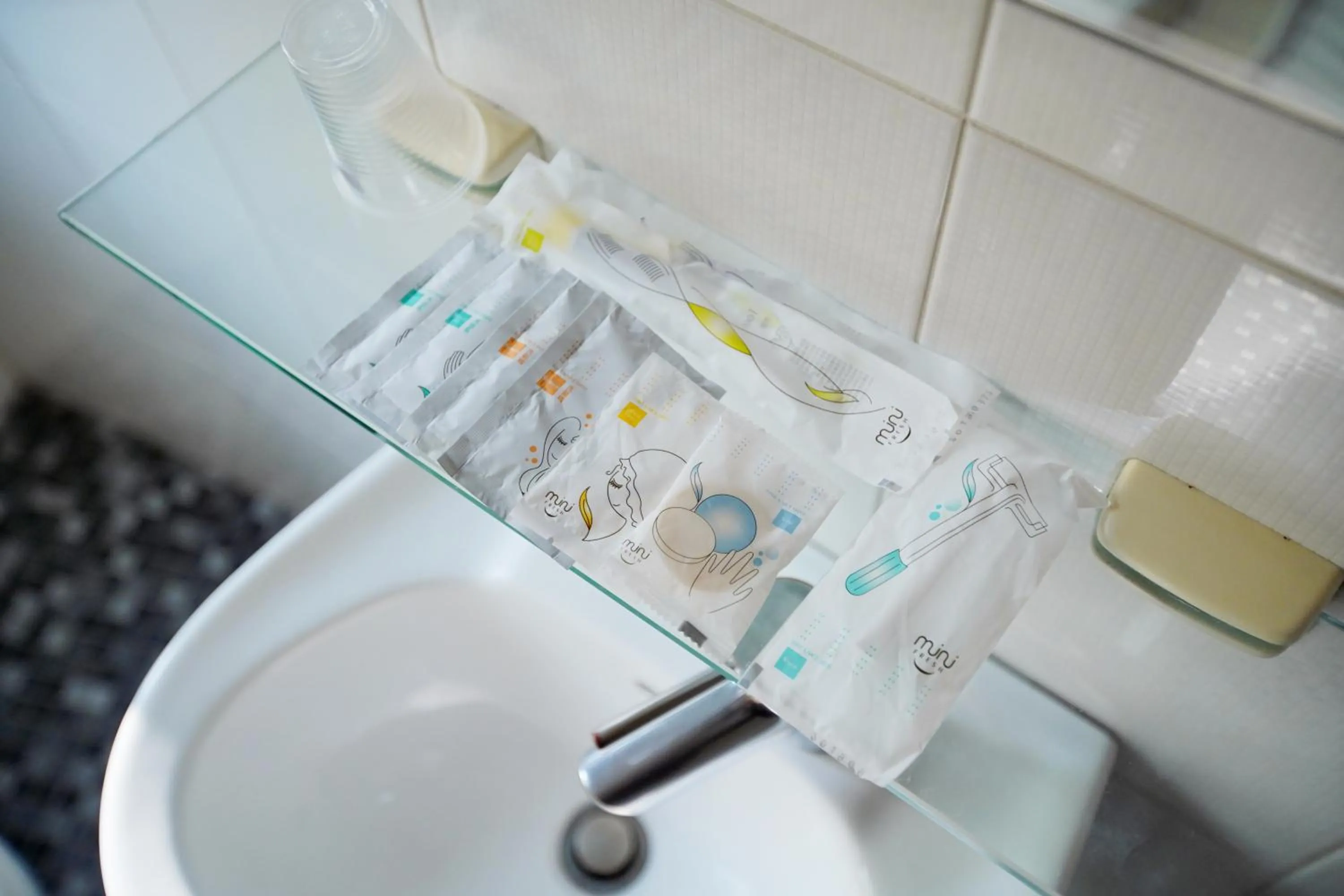 Bathroom in Happy Hotel