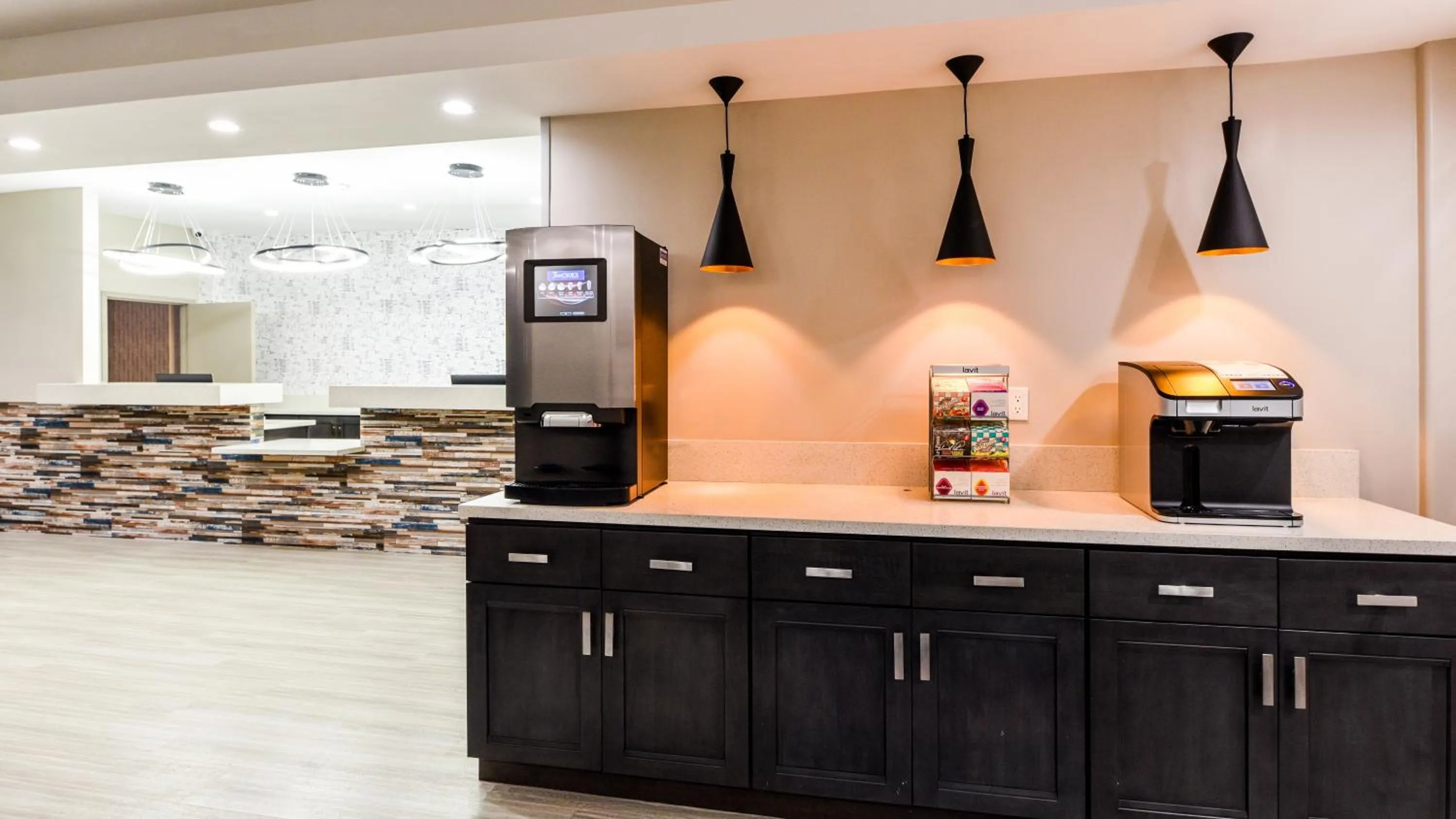 Non alcoholic drinks in Hollywood Inn Suites Hotel