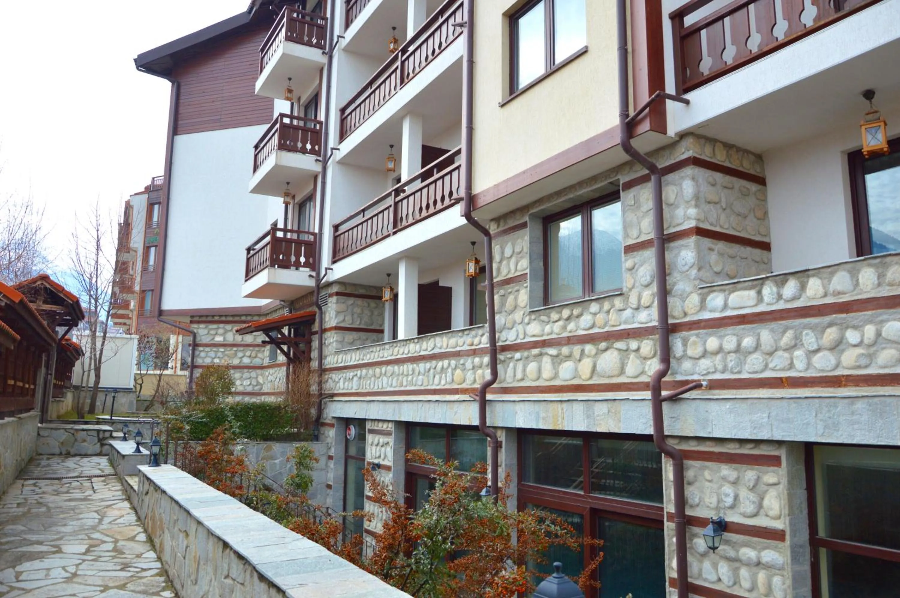 Property building in Aparthotel Winslow Highland