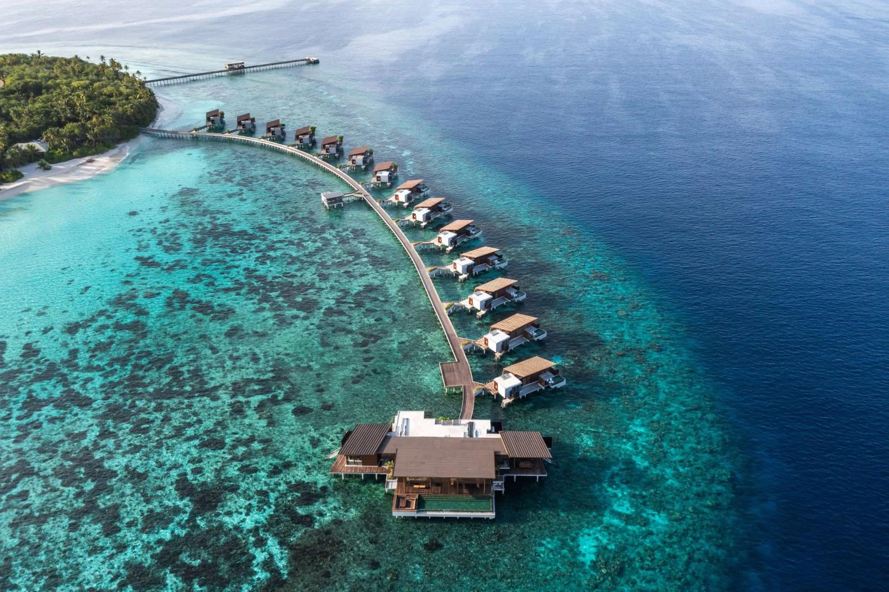 Property building in Park Hyatt Maldives Hadahaa