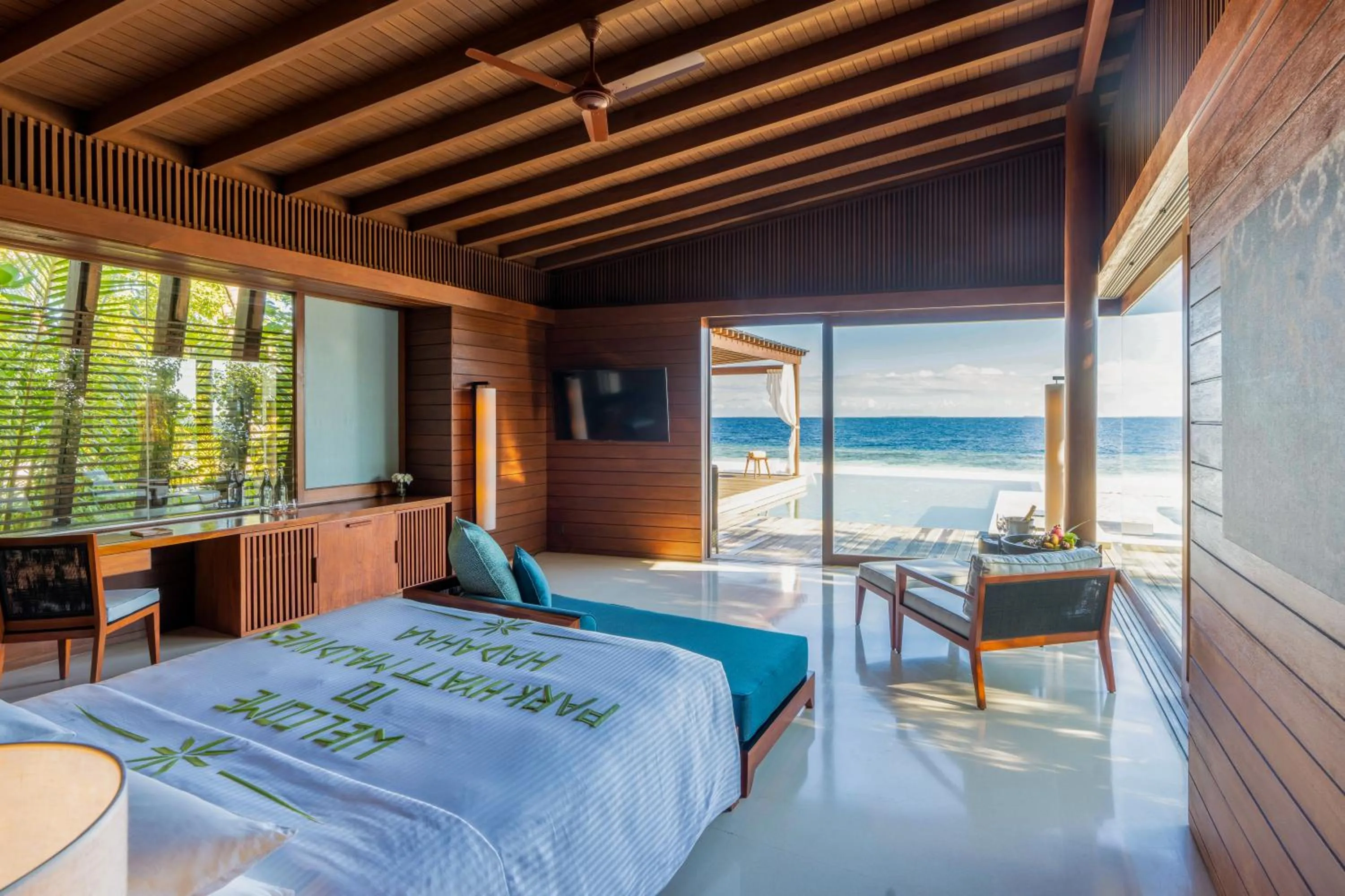 Sea view, Bed in Park Hyatt Maldives Hadahaa