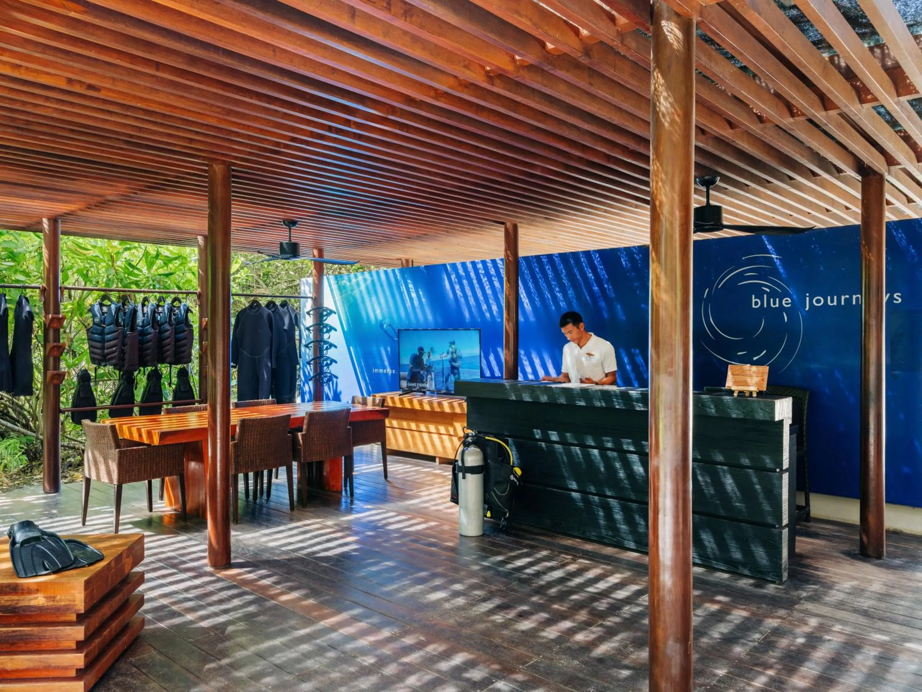 Property building in Park Hyatt Maldives Hadahaa