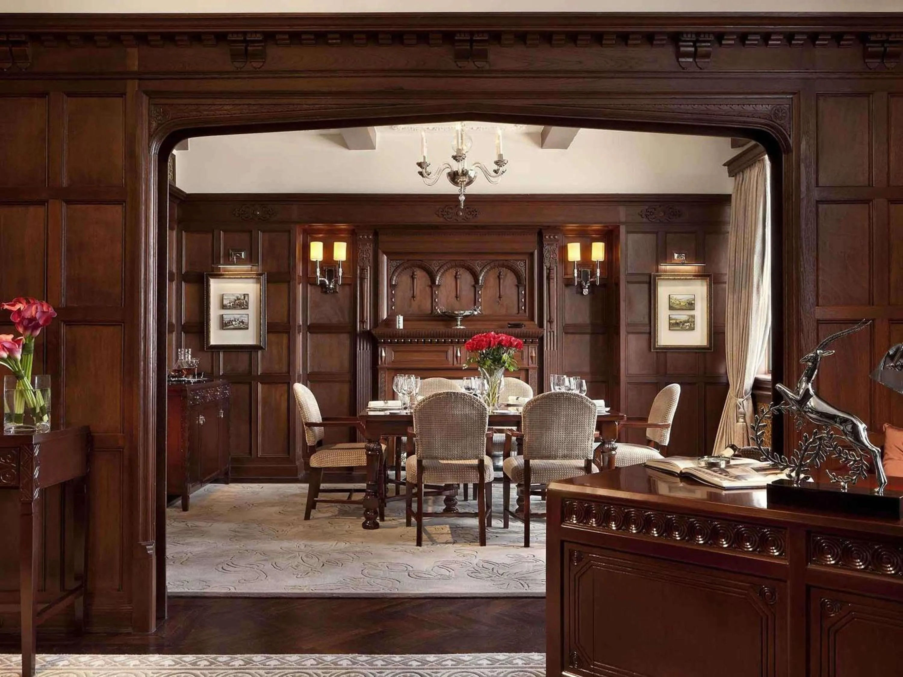 Bedroom in Fairmont Peace Hotel on the Bund