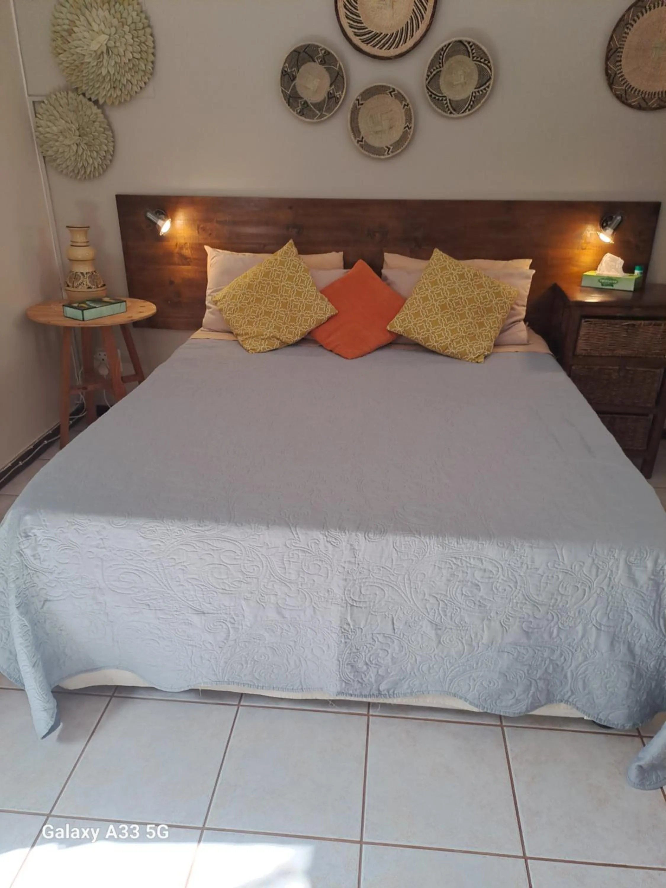 Bed in A1 Kynaston Guest House bed and breakfast or self catering