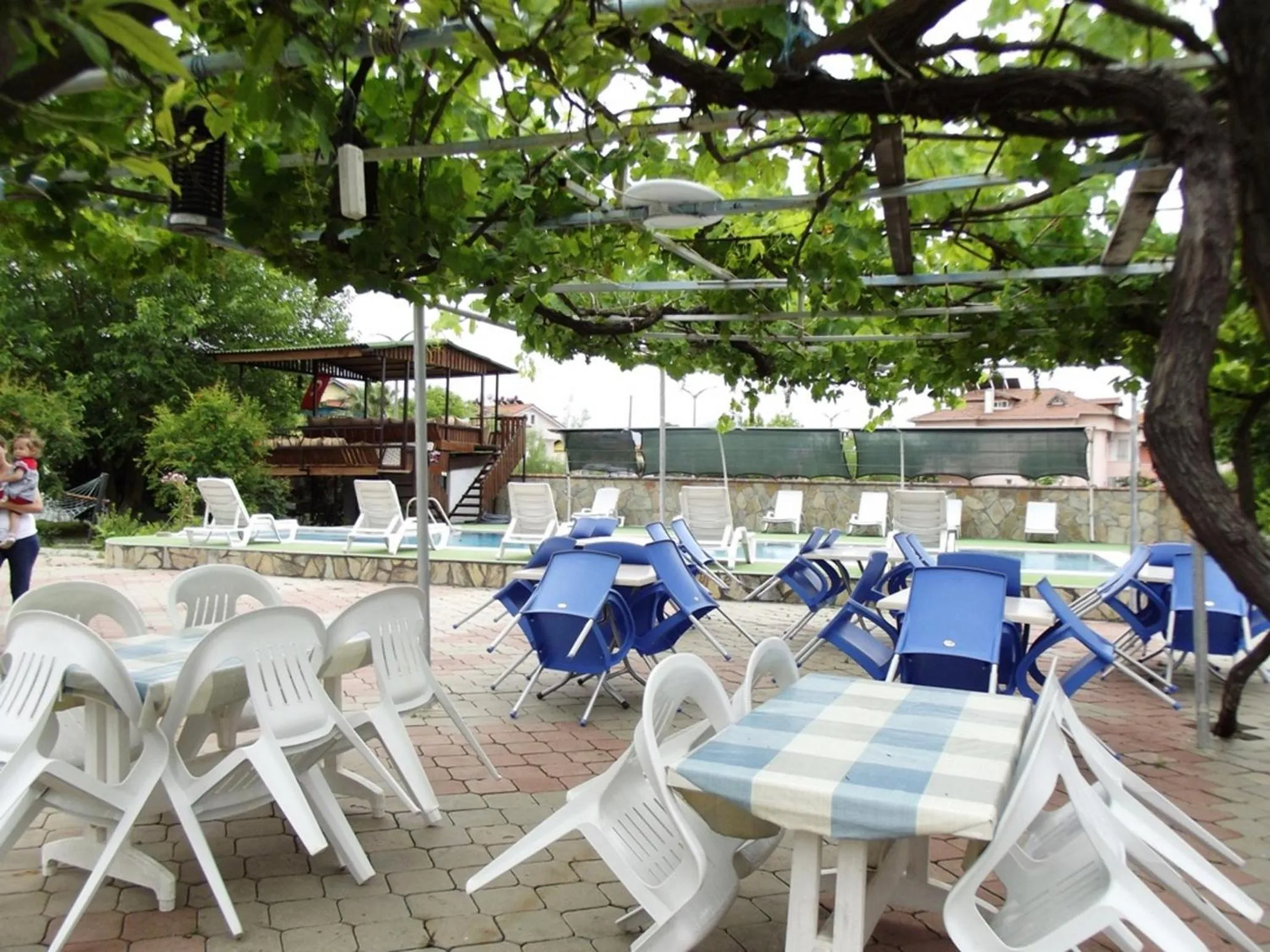 Restaurant/places to eat in Gurkan Apart Hotel