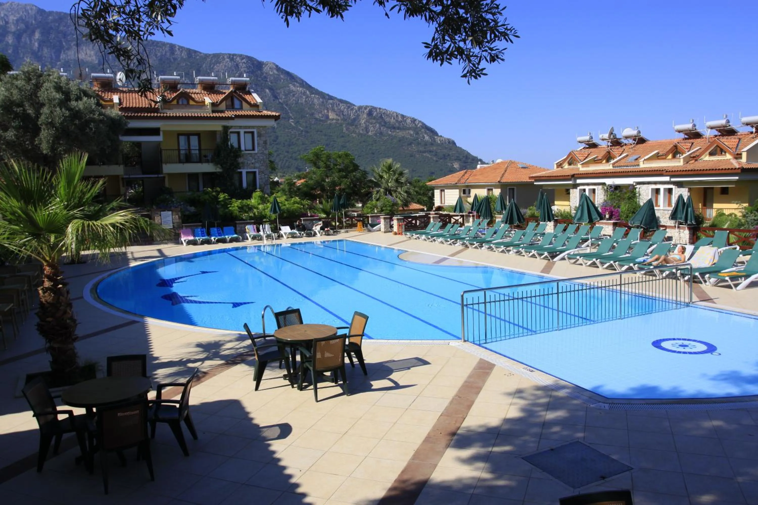 Swimming pool in Perdikia Hill Hotel And Villas