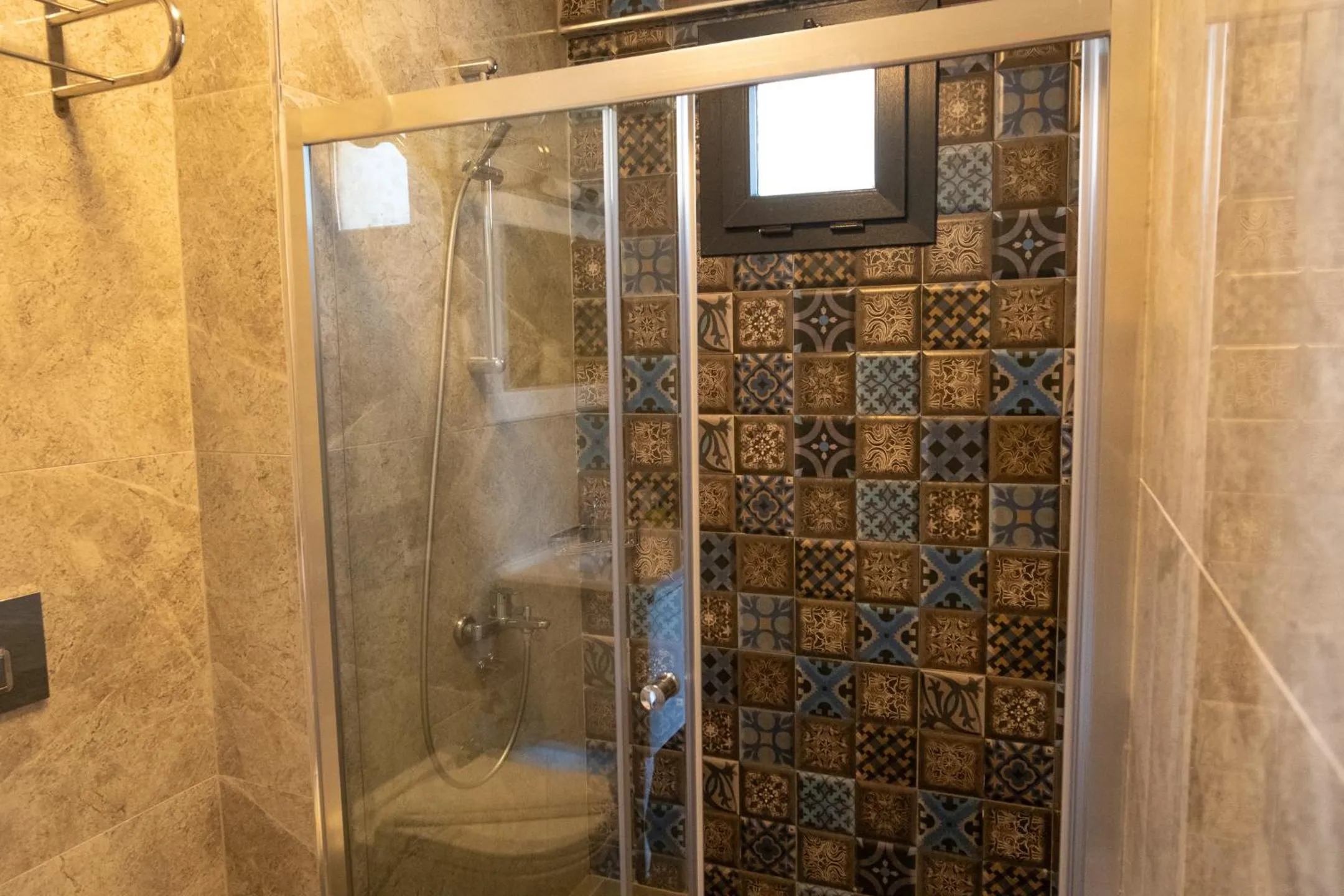 Bathroom in Perdikia Hill Hotel And Villas