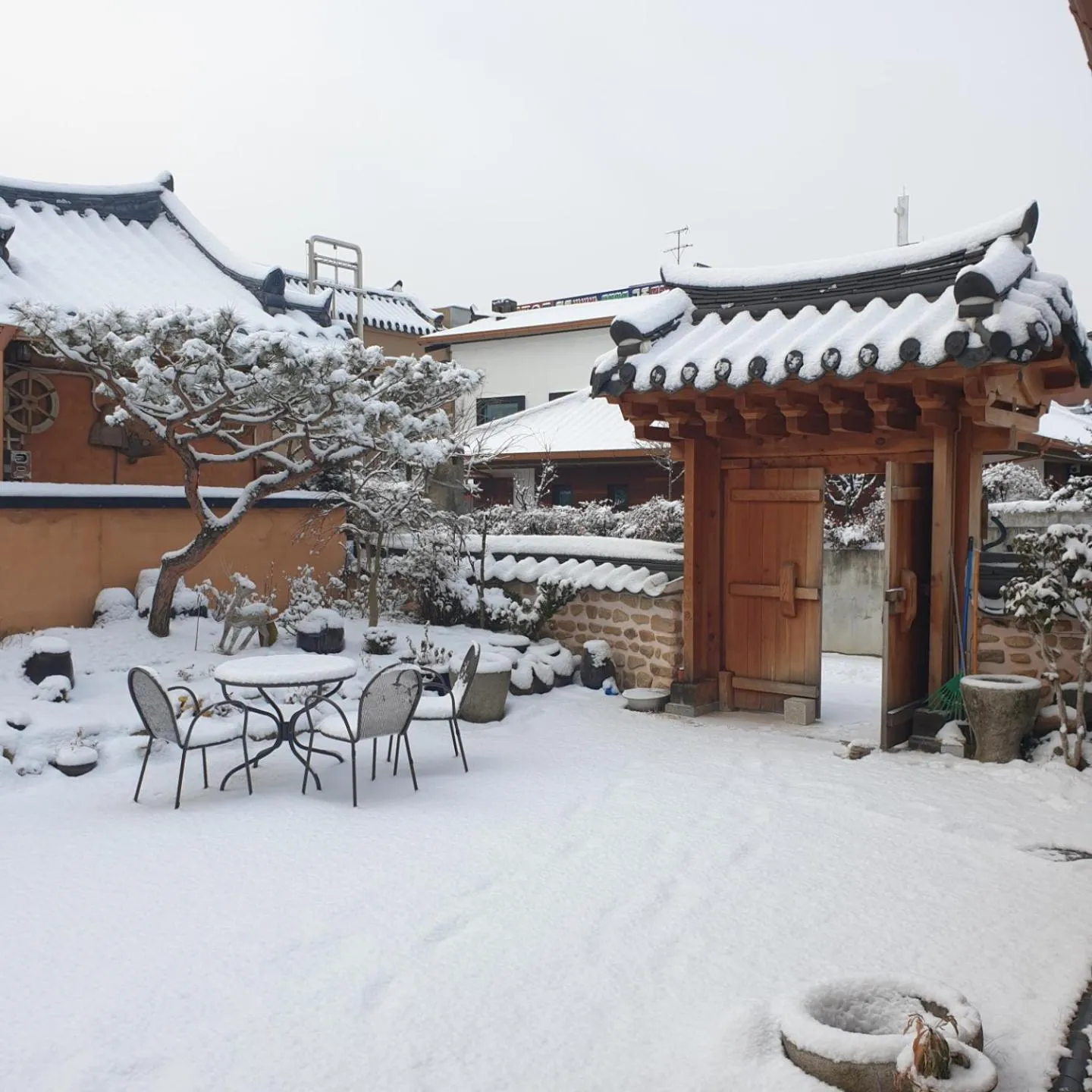Winter in Hanok Hyeyum