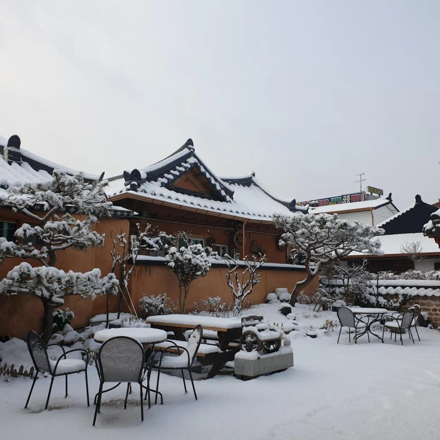 Winter in Hanok Hyeyum