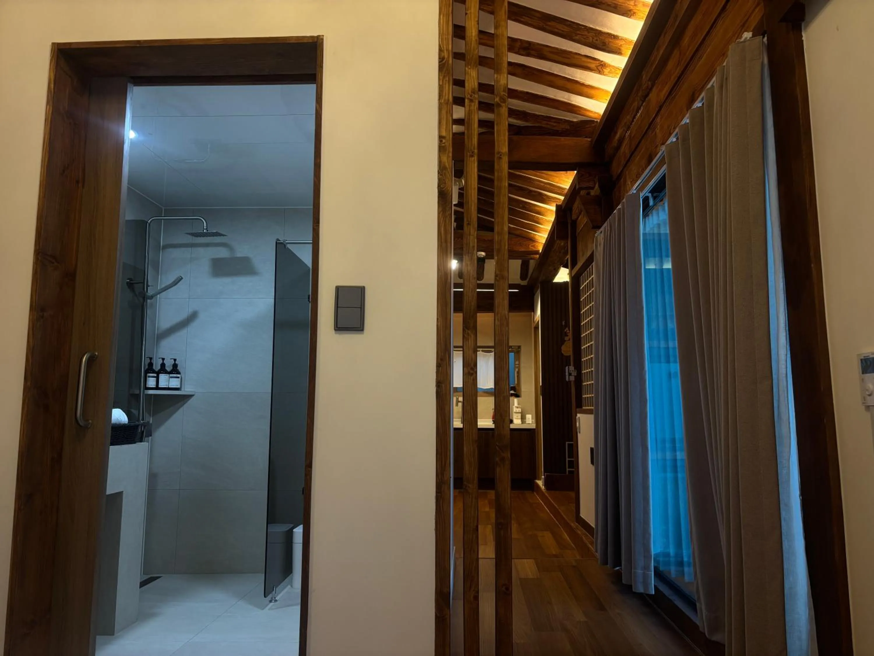 Property building in Hanok Hyeyum