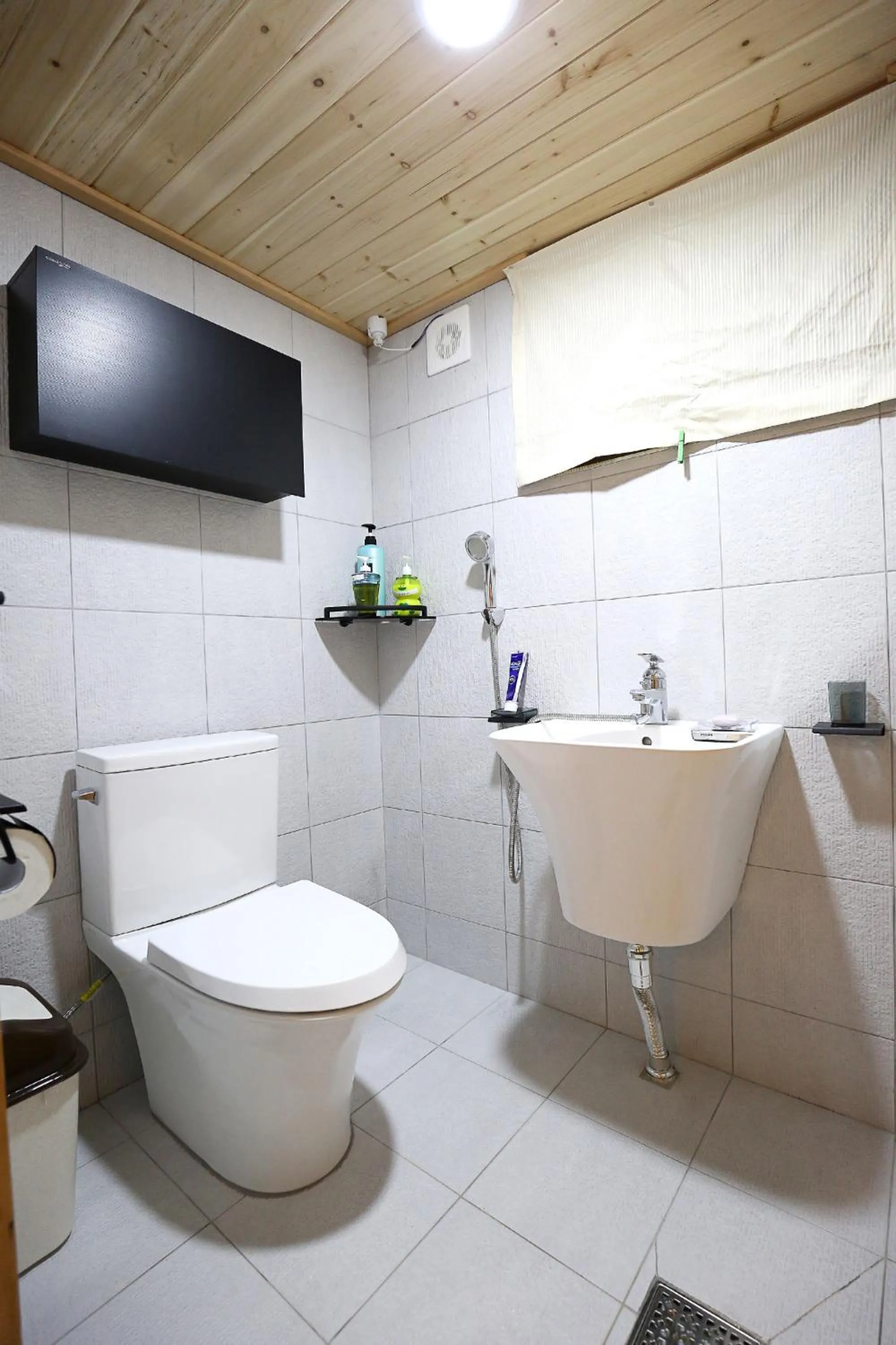 Decorative detail in Hanok Hyeyum