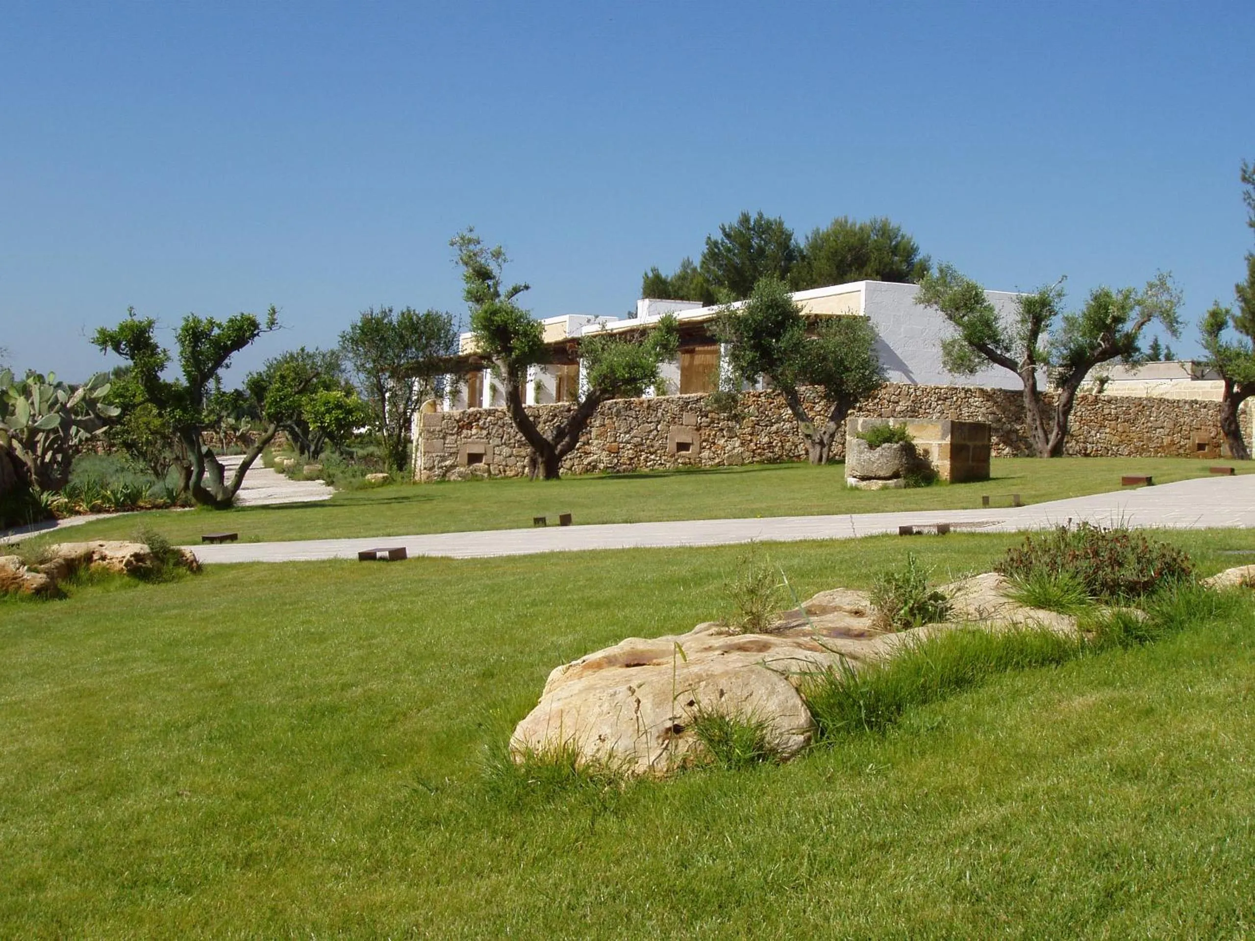 Garden in Masseria L'Antico Frantoio
