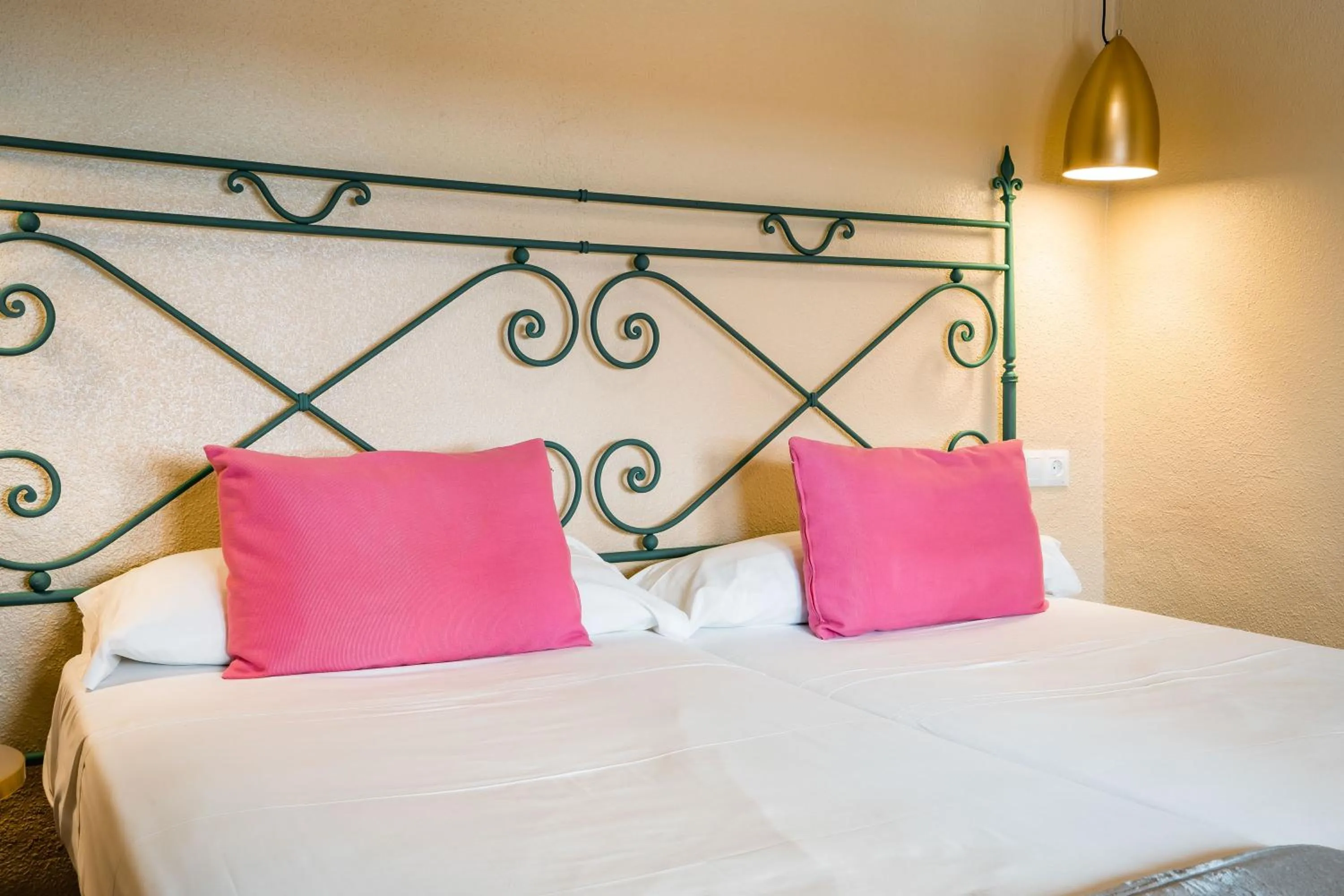 Bed in Veronica Centro