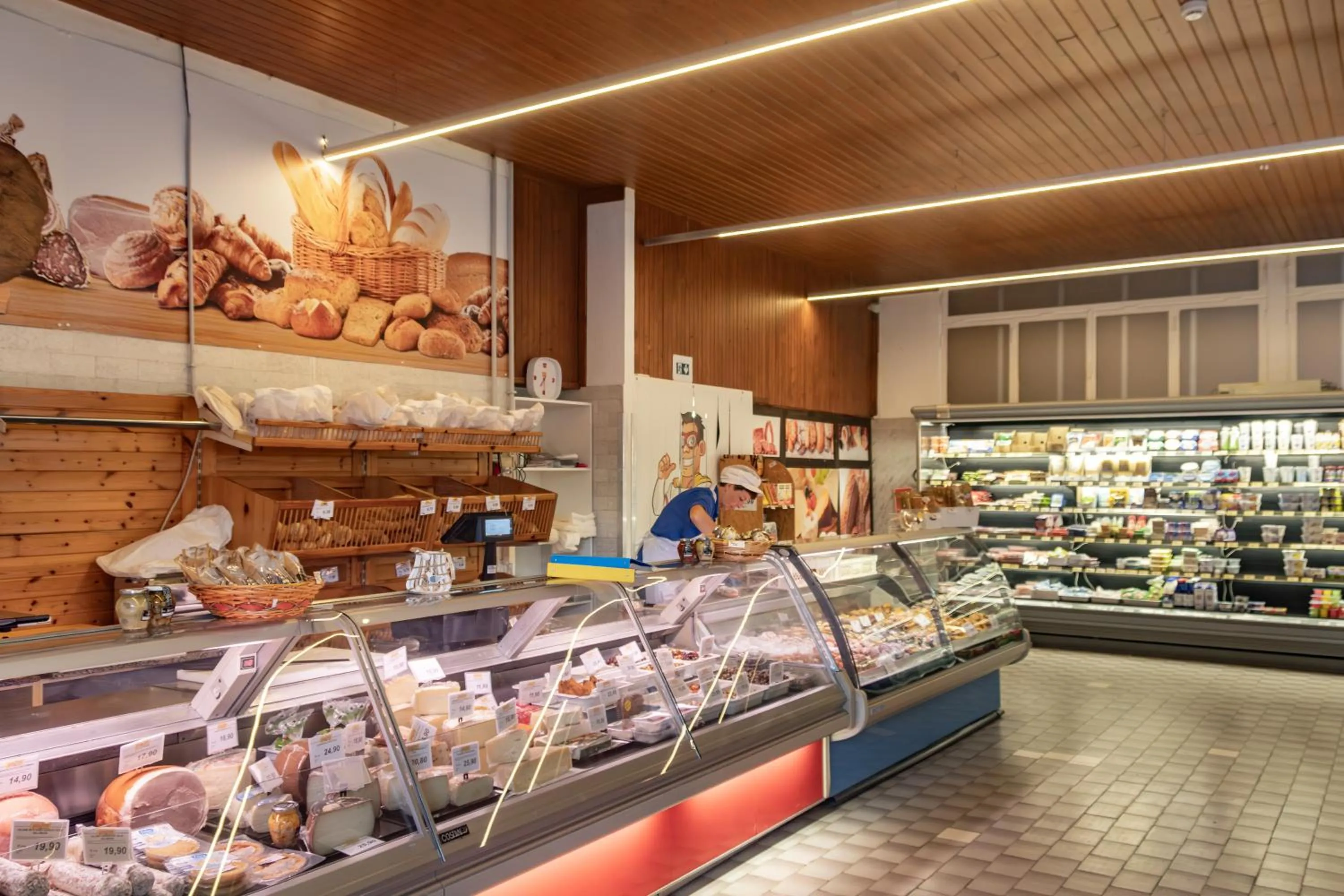 Supermarket/grocery shop in Residence Punta Spin