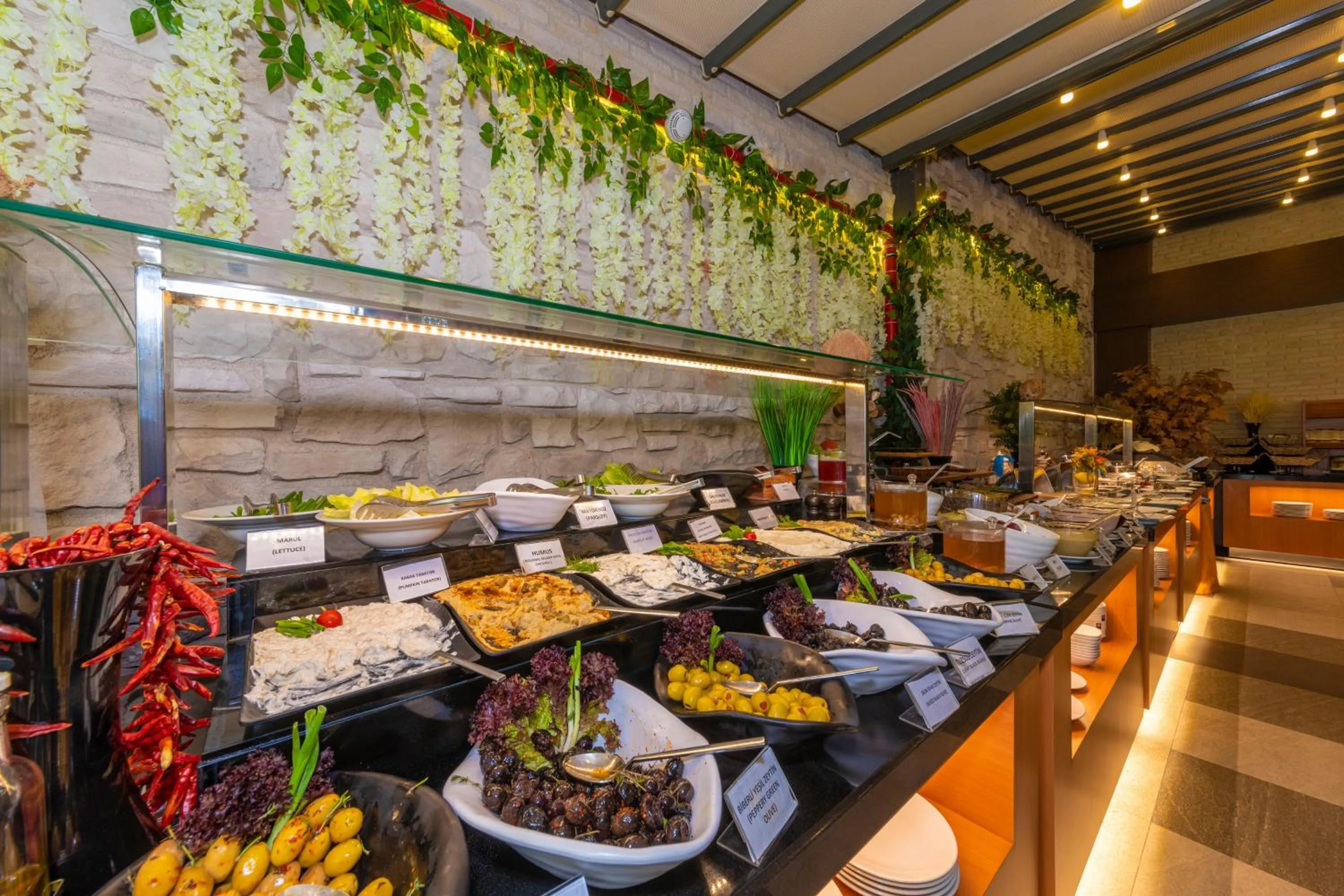 Breakfast in Land Park Hotel