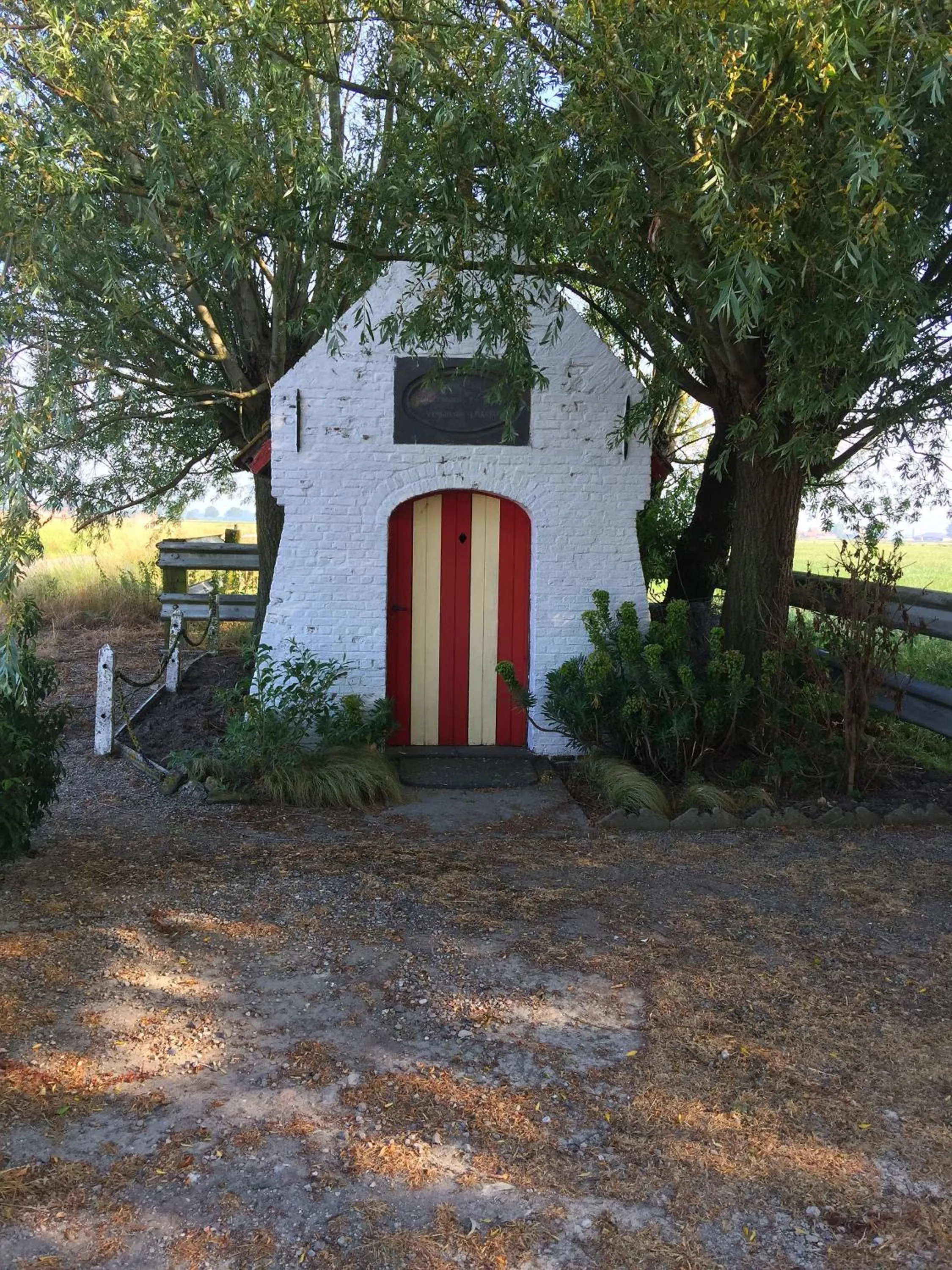 Facade/entrance in Domaine 10